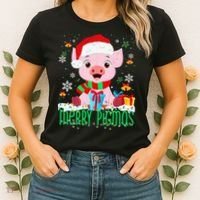 Merry Pigmas Pig Christmas Santa Hat Funny Xmas Light Farmer Women's T-Shirt thumb 2