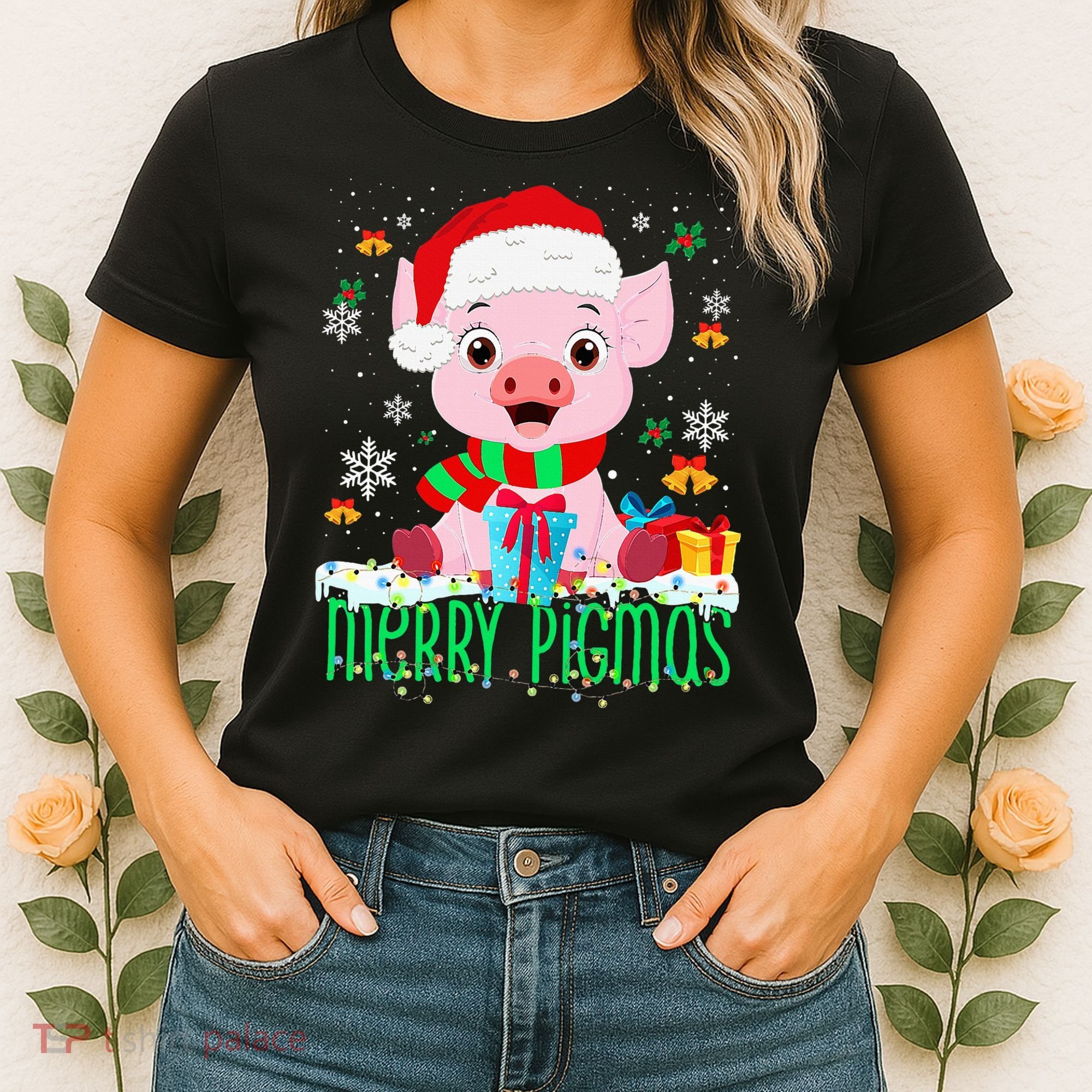 Merry Pigmas Pig Christmas Santa Hat Funny Xmas Light Farmer Women's T-Shirt