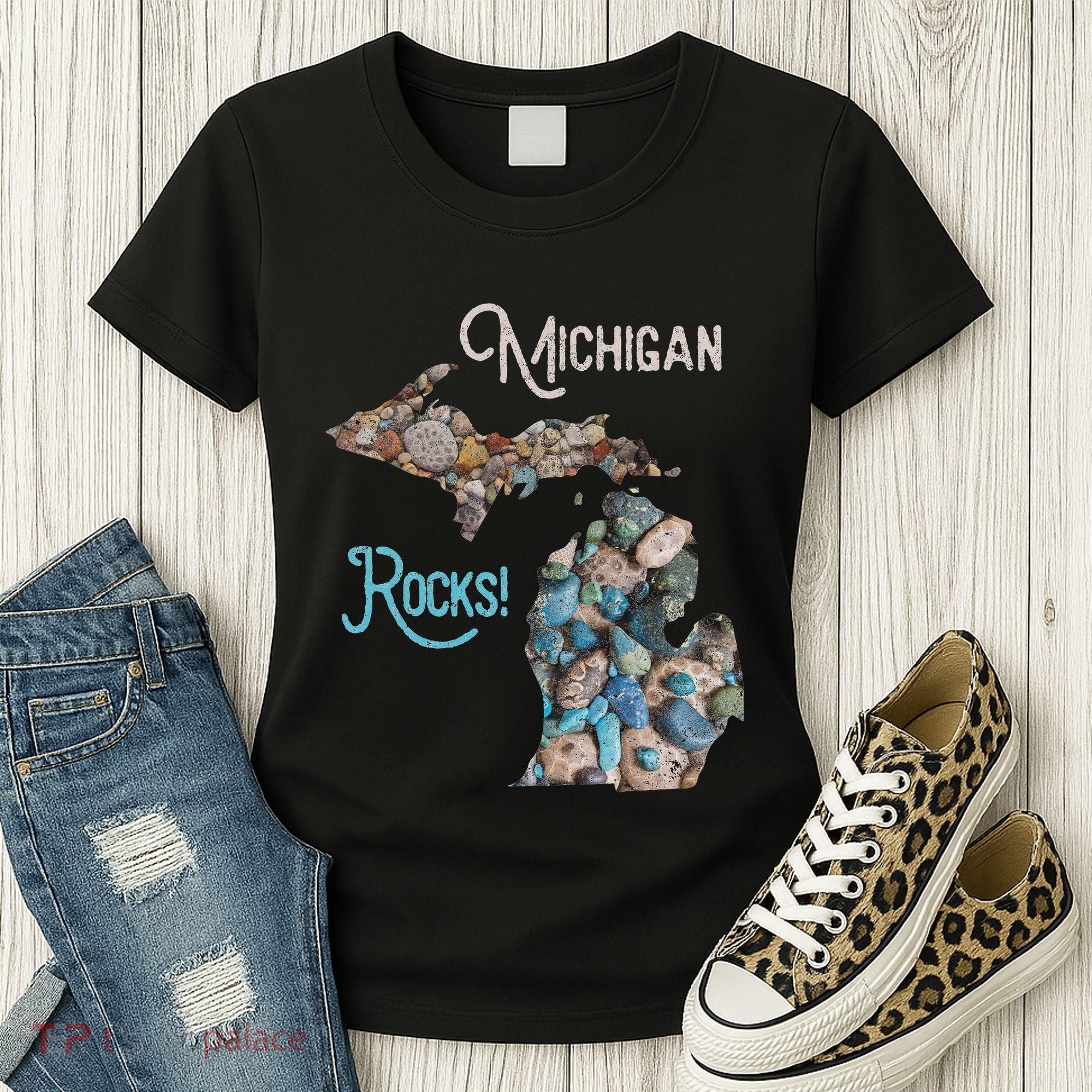 Michigan Rocks Petoskey Stone Hunting Great Lakes State Women's T-Shirt