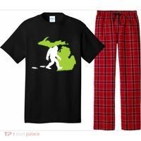 Michigan State Bigfoot Hunter Gift Great Gift Pajama Set thumb 0