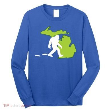 Michigan State Bigfoot Hunter Gift Great Gift Long Sleeve Shirt