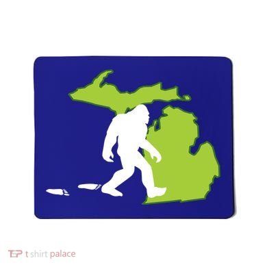 Michigan State Bigfoot Hunter Gift Great Gift Mousepad