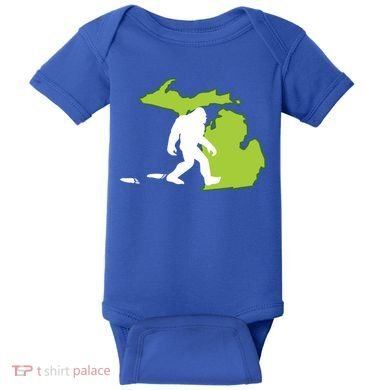 Michigan State Bigfoot Hunter Gift Great Gift Baby Bodysuit