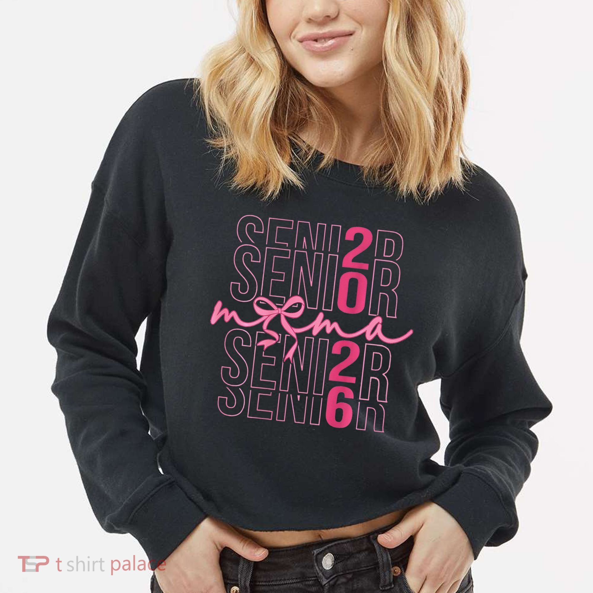 Mom Senior Class Of 2026 Coquette Bow Graduation 2026 Cropped Pullover Crew