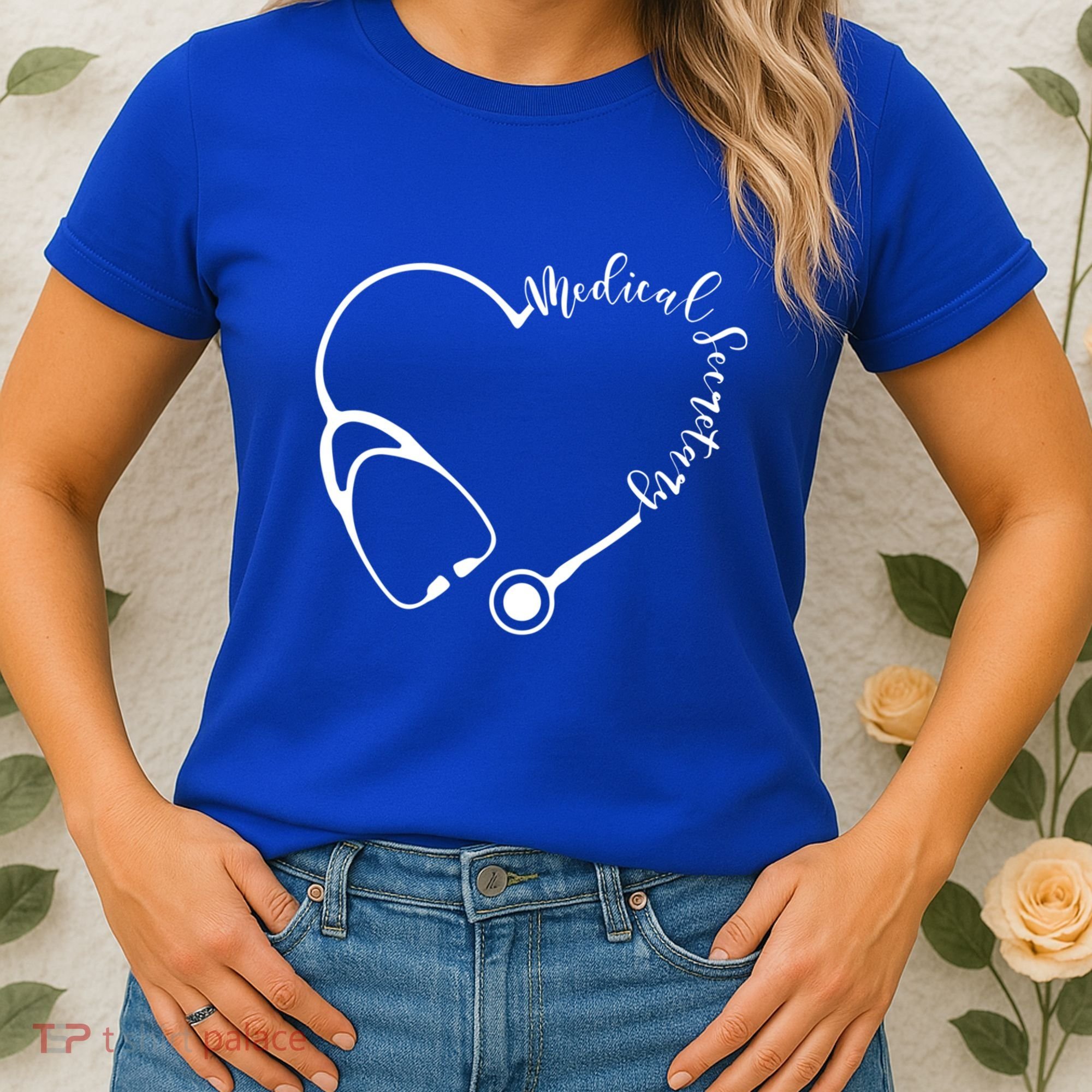 Medical Secretary Funny Gift Medical Administrative Assistant Outfit Gift Women's T-Shirt