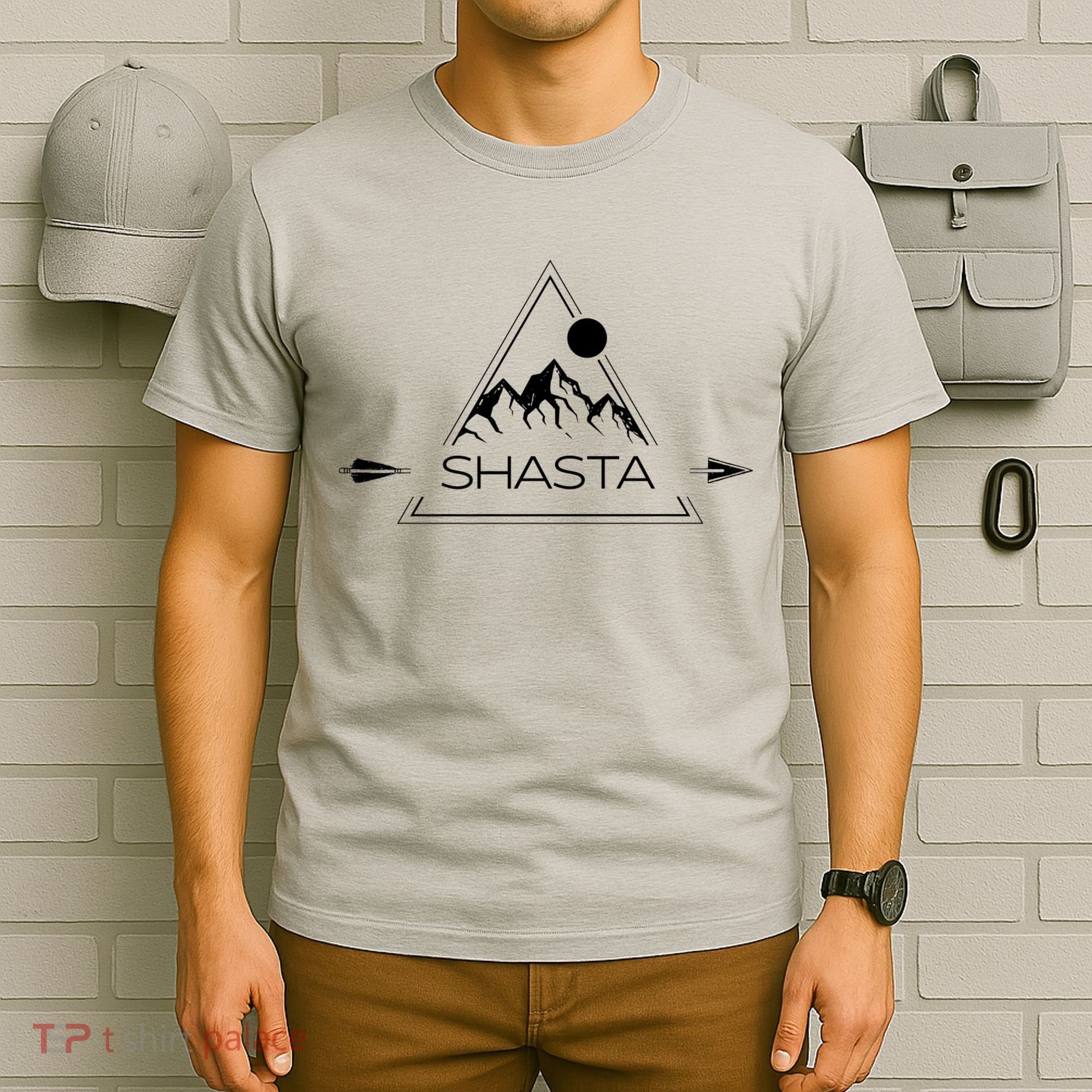 Mount Shasta Mountain Gear Mt Shasta Souvenir Gift T-Shirt