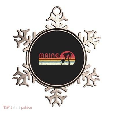 Maine Shirt. Retro Style ME, USA Ornament