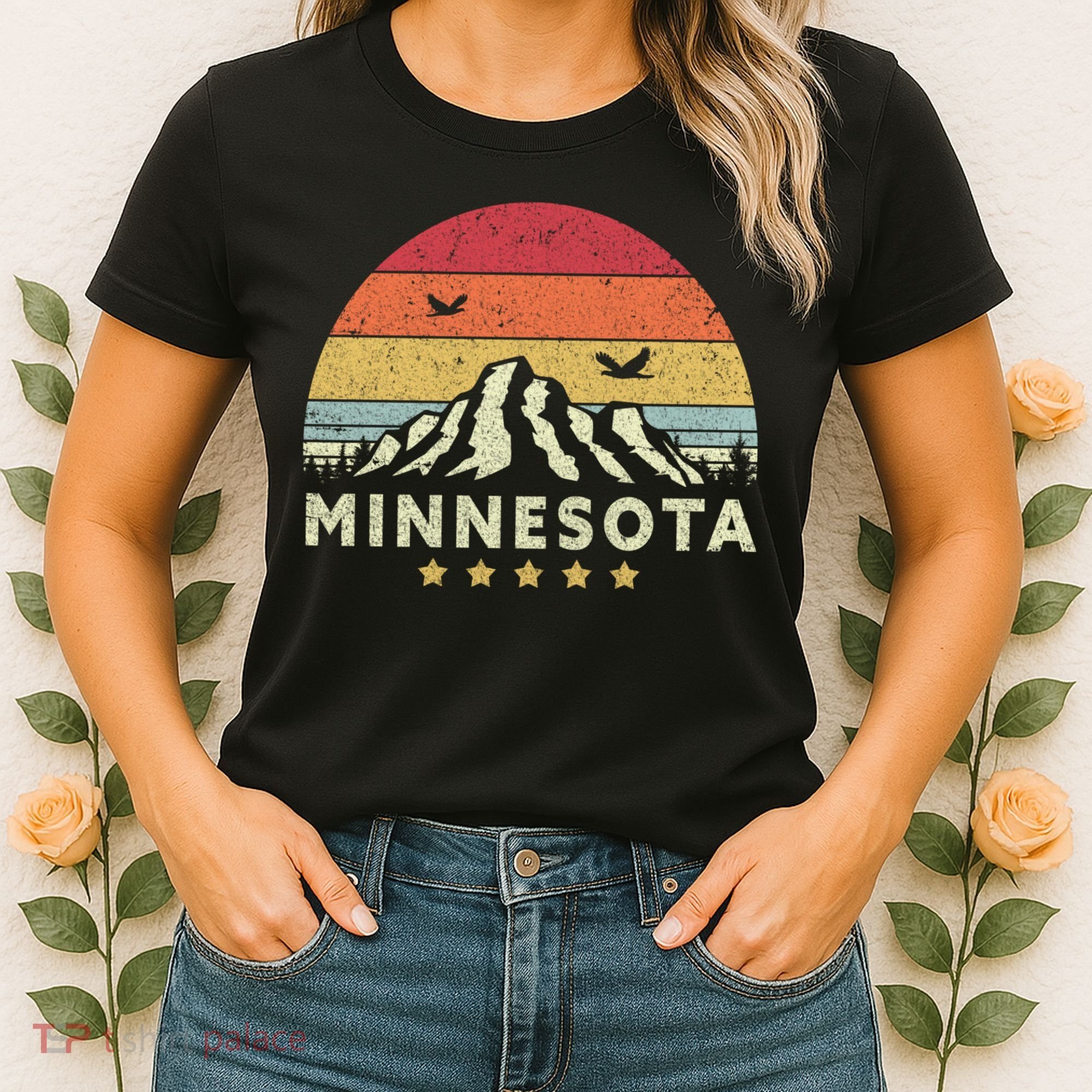 Minnesota Shirt. Retro Style MN, USA Women's T-Shirt