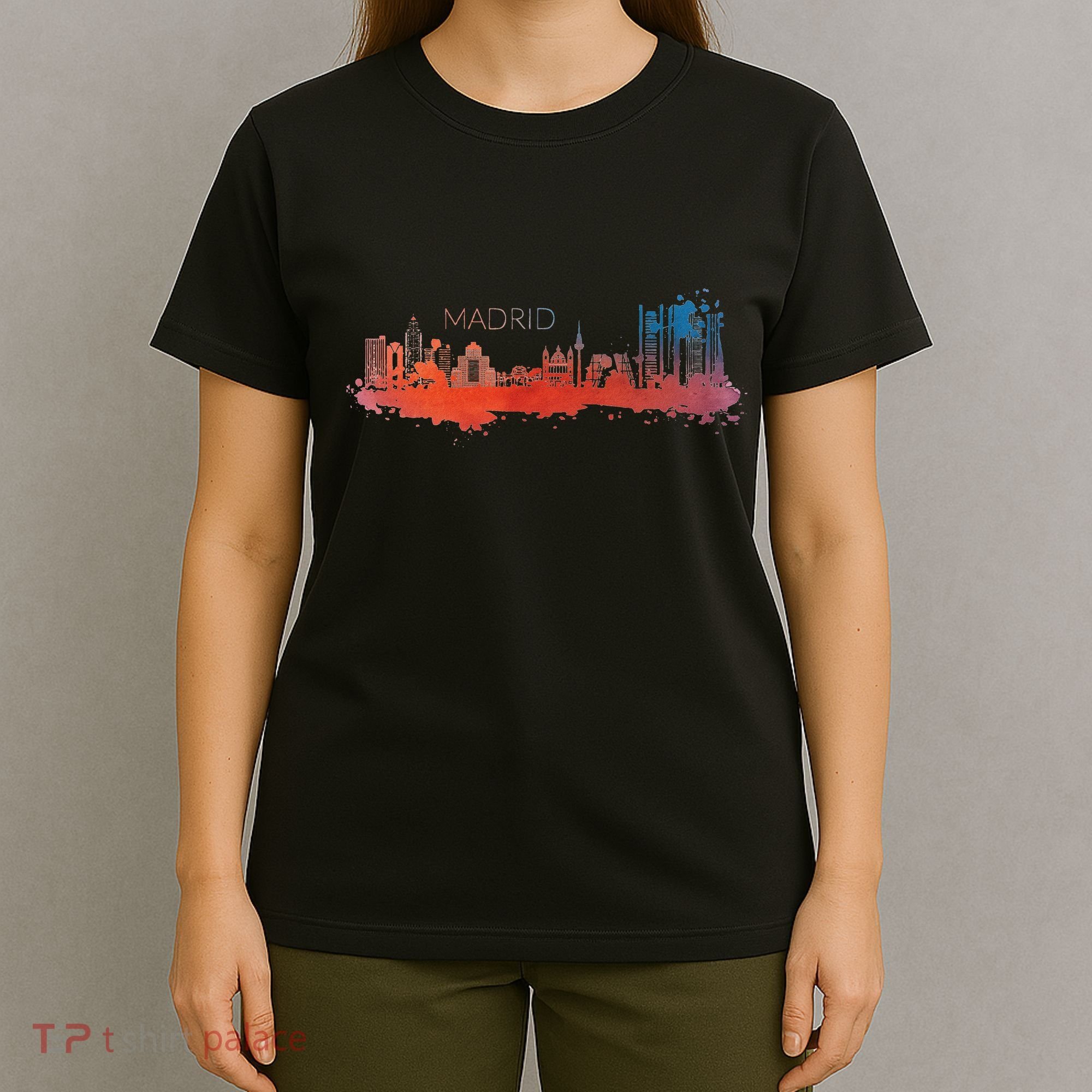 Madrid Skyline Watercolour Spain Souvenir Gift T-Shirt