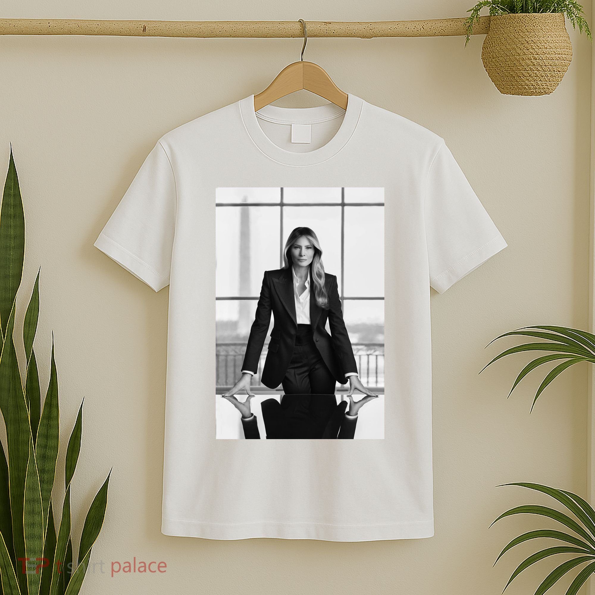 Melania Trump First Lady Official White House Portrait T-Shirt