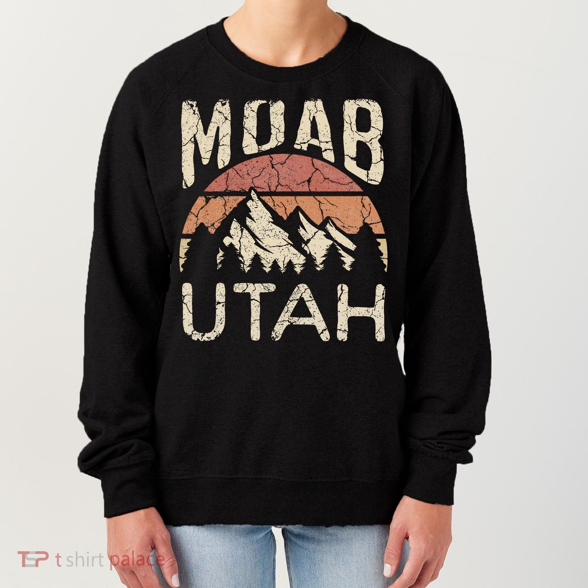 Moab Utah Nature Hiking Outdoors Women's Sweatshirt