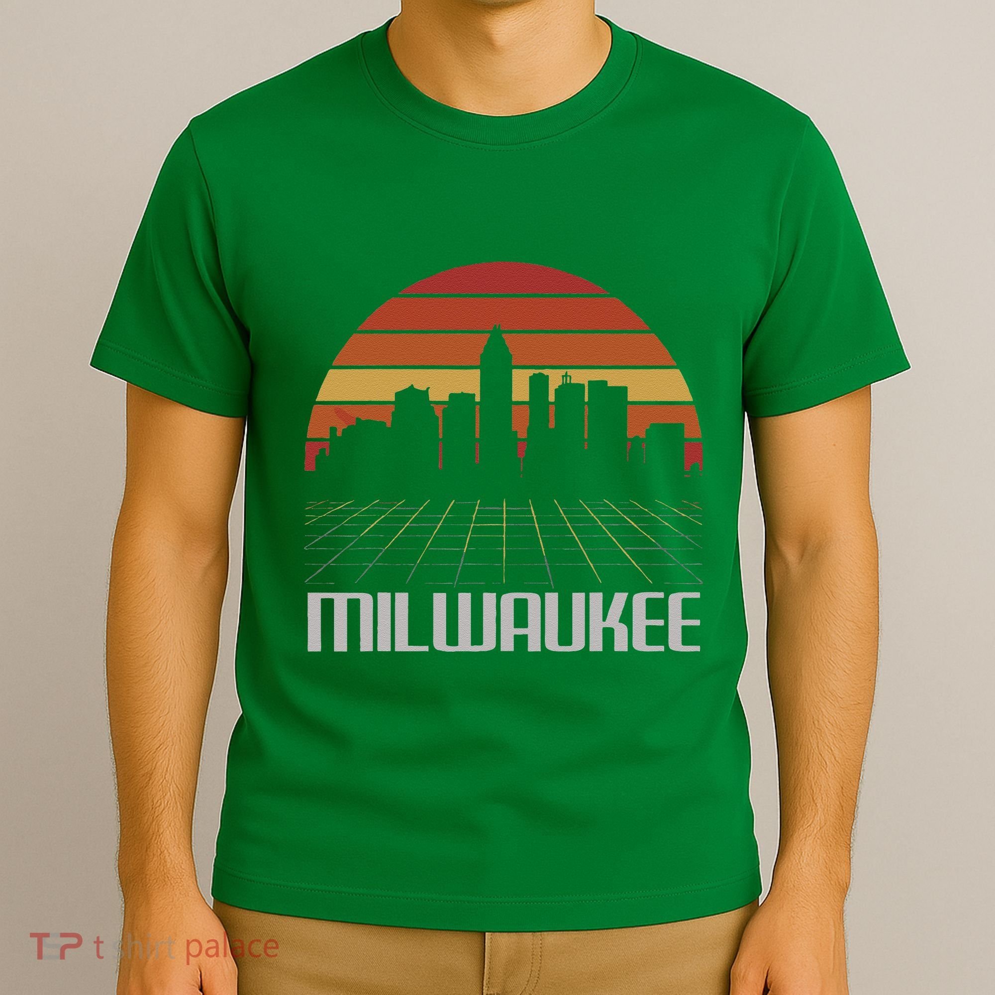 Milwaukee Usa Retro Vintage Sunset Skyline Milwaukee T-Shirt