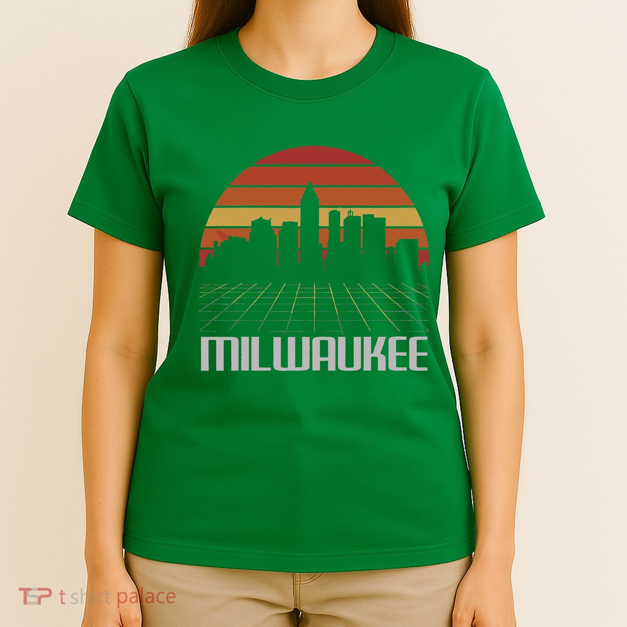 Milwaukee Usa Retro Vintage Sunset Skyline Milwaukee T-Shirt