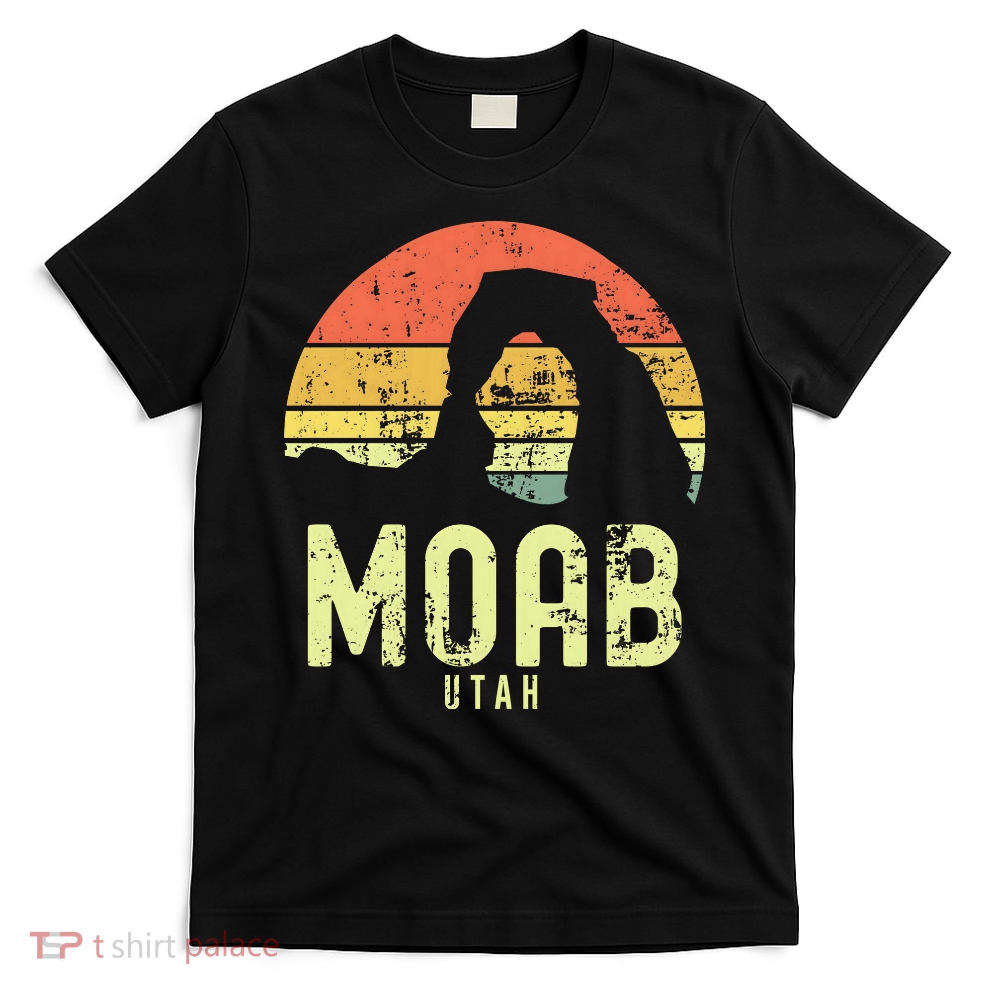 Moab Utah Vintage Sunset Arches Adventure Outdoors Meaningful T-Shirt