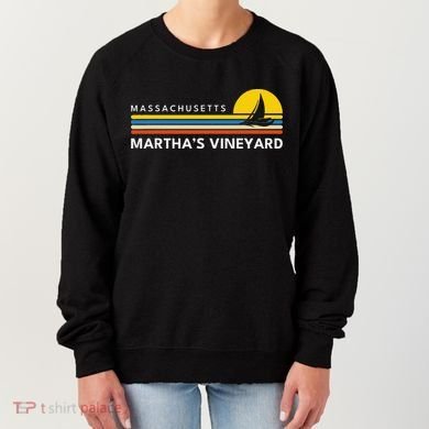 MarthaS Vineyard Massachusetts Ma Souvenirs Vintage Retro Women's Sweatshirt