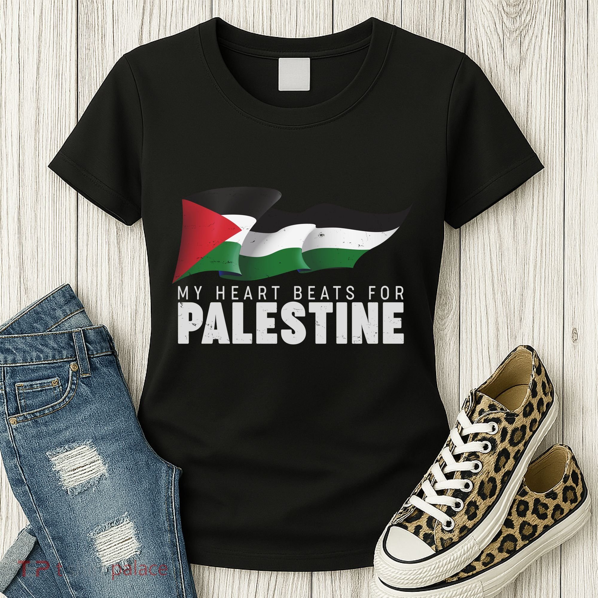 My Heart Beats For Palestine  Women's T-Shirt