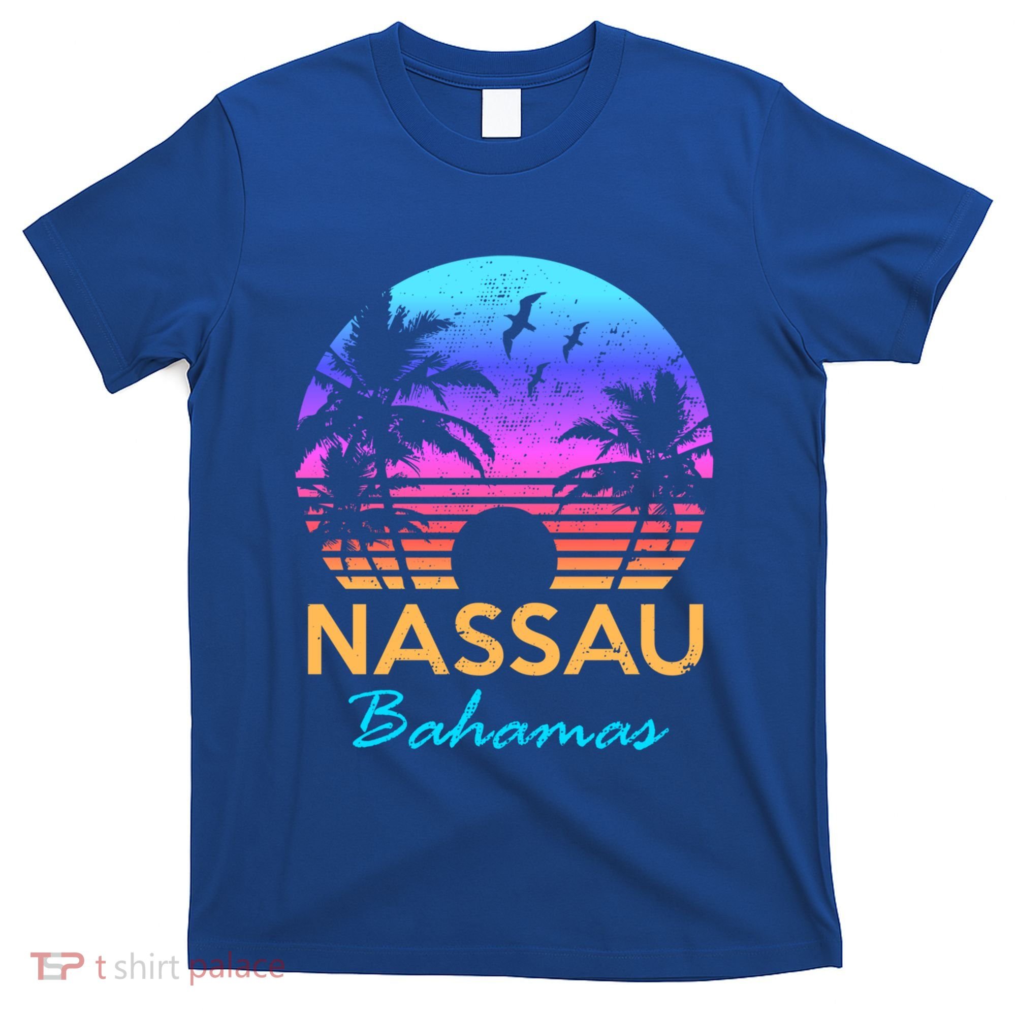 Nassau Bahamas Beach Trip Souvenir Sunset Vintage Graphic Gift T-Shirt