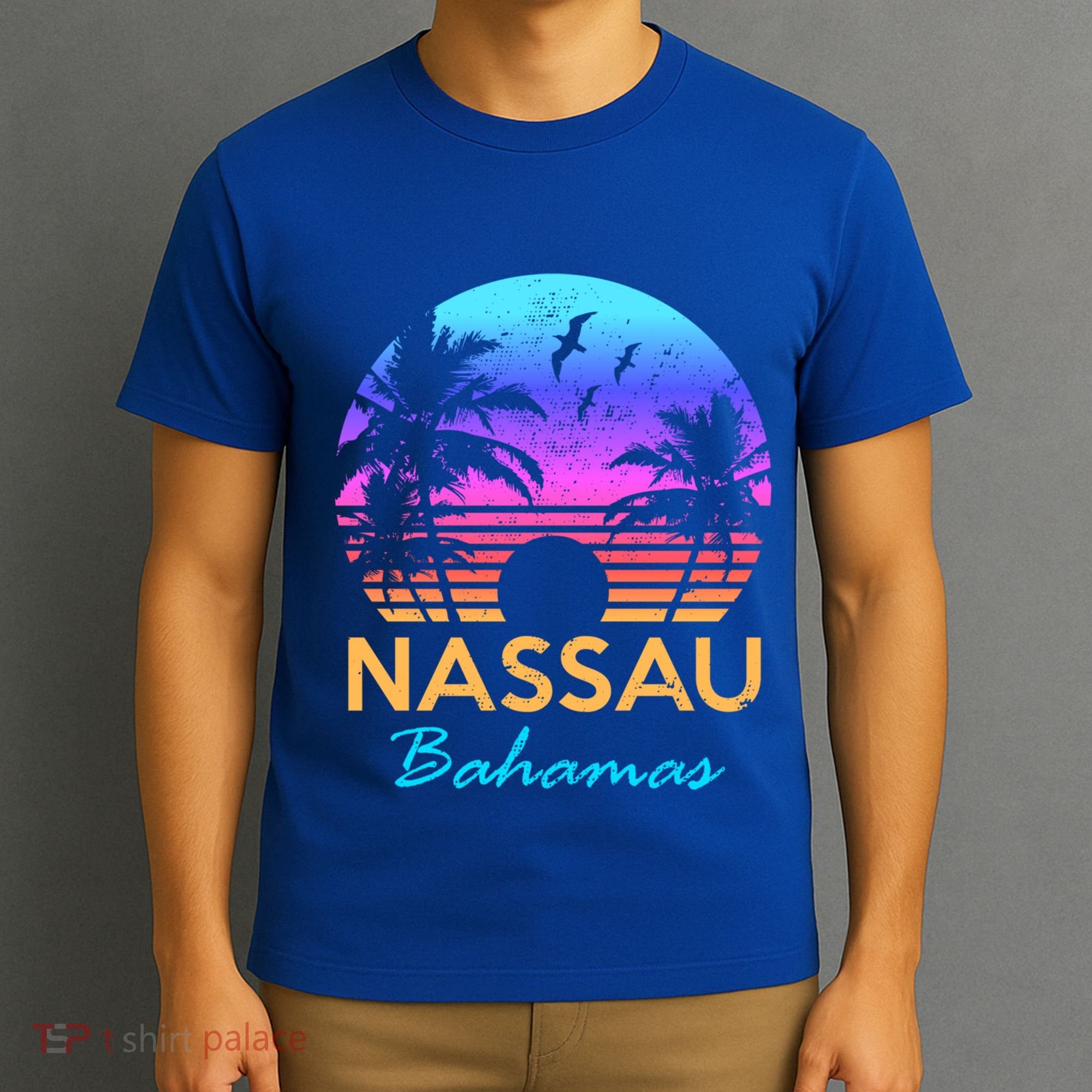 Nassau Bahamas Beach Trip Souvenir Sunset Vintage Graphic Gift T-Shirt