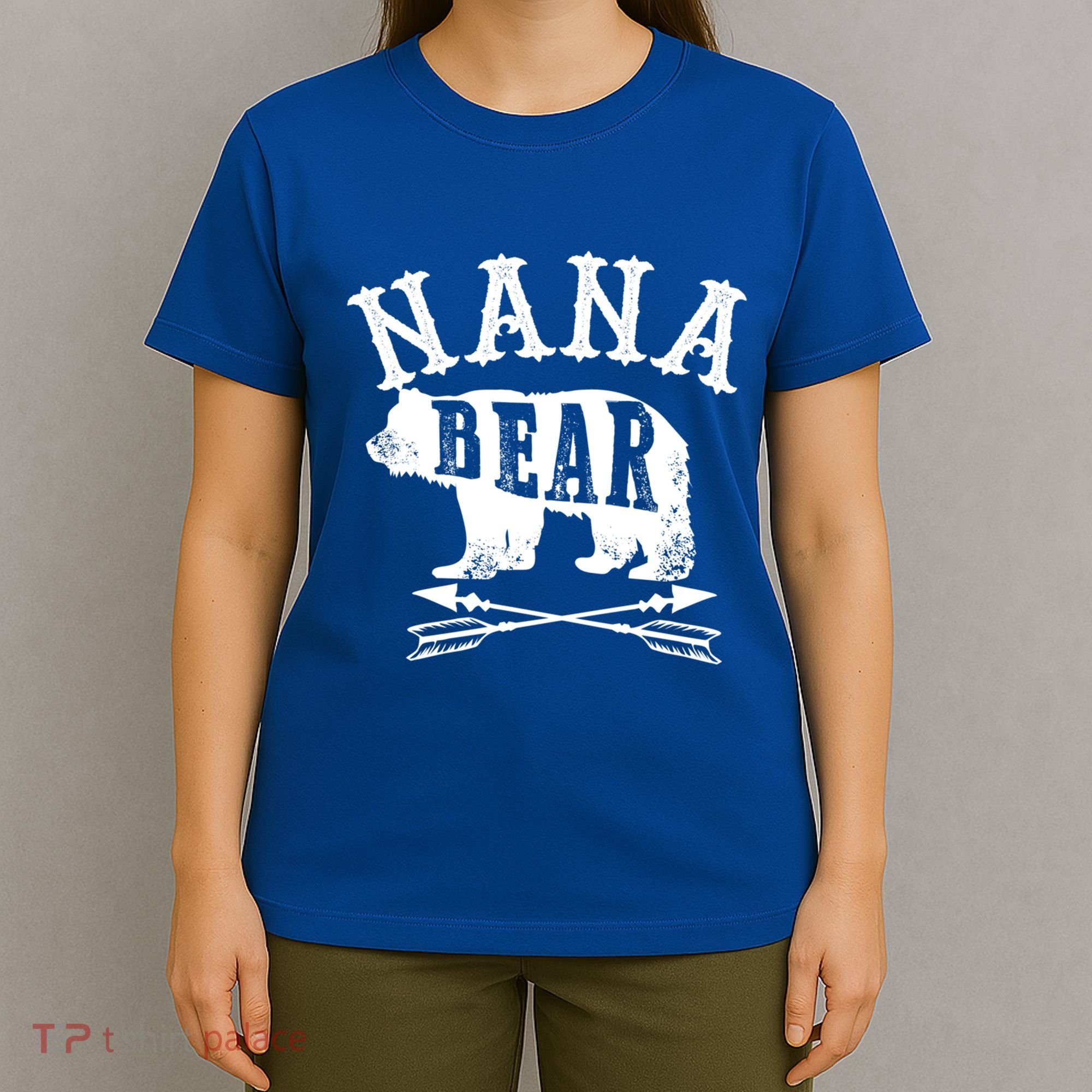Nana Bear Grandmother Mothers Day Gift T-Shirt
