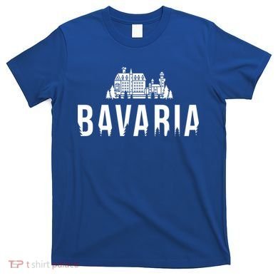 Neuschwanstein Castle And Forest Gift Bavaria Germany Souvenir Gift T-Shirt