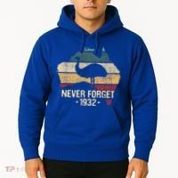 Never Forget 1932 Emu War Gift Emu Lover Zookeeper Gift Hoodie thumb 2