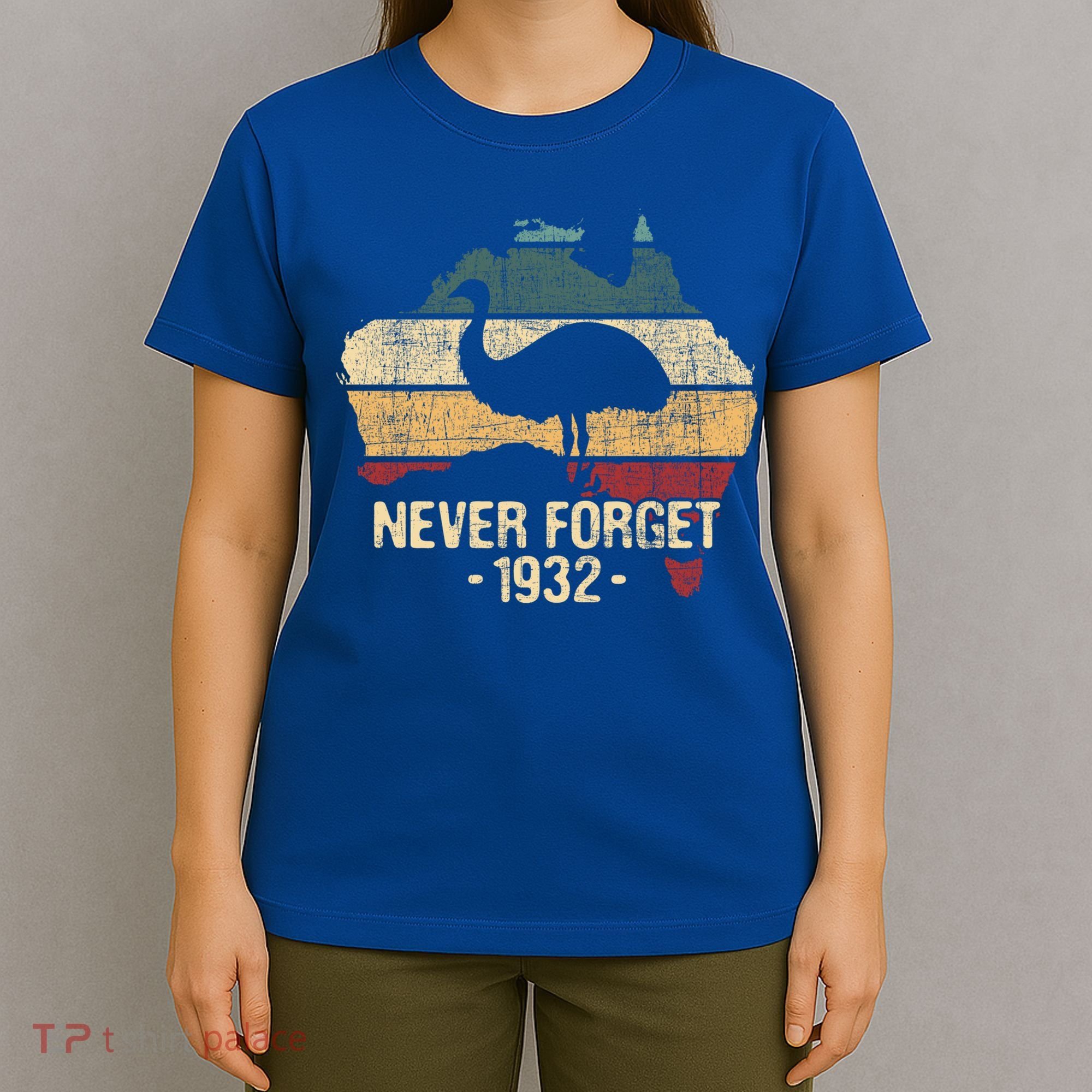 Never Forget 1932 Emu War Gift Emu Lover Zookeeper Gift T-Shirt