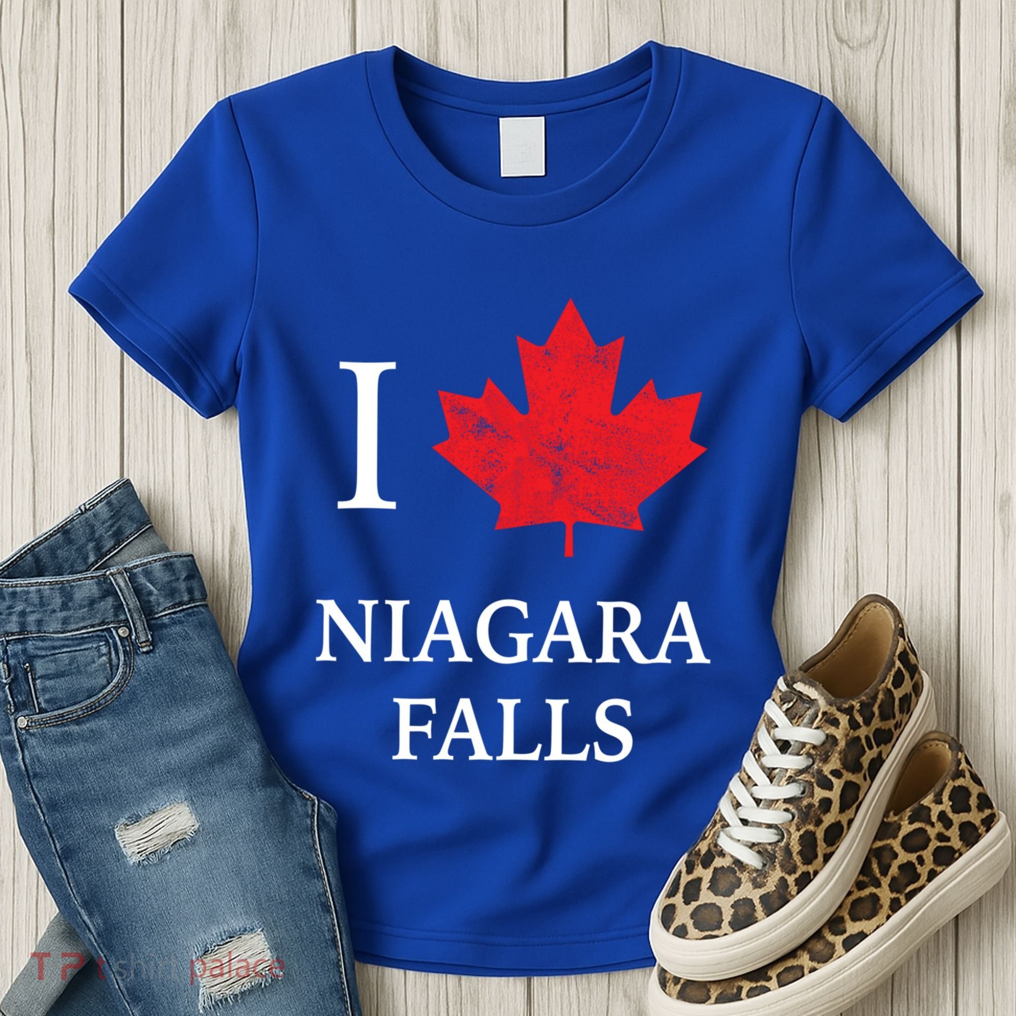 Niagara Falls Gift Red Maple Leaf Canada Great Gift Women's T-Shirt