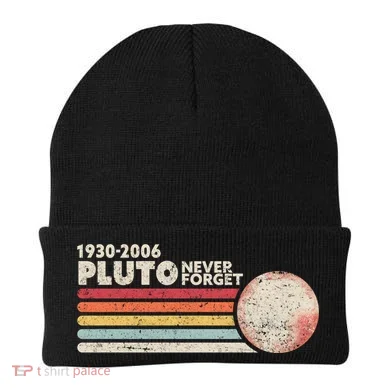 Never Forget Pluto Retro Science Gift Beanie