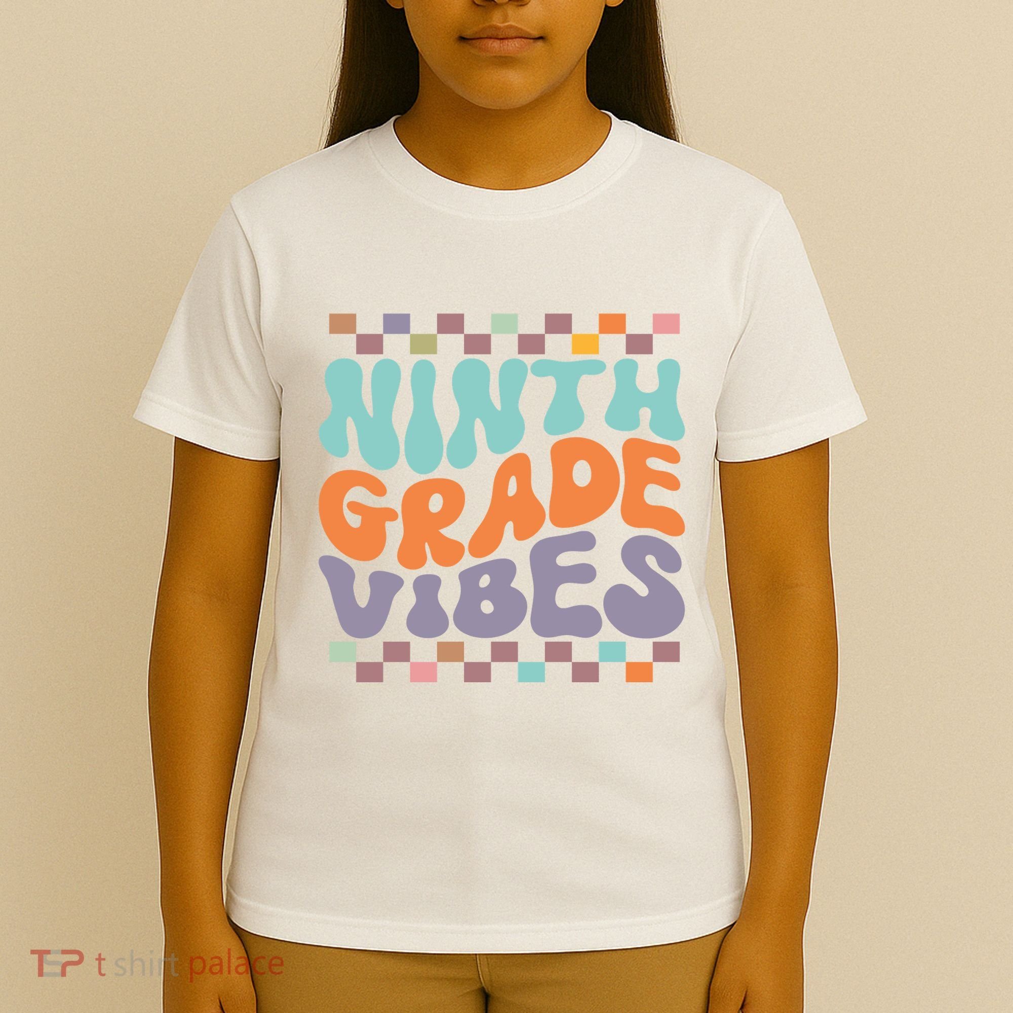 Ninth Grade Vibes Retro Groovy 9th Grade Back To School T-Shirt