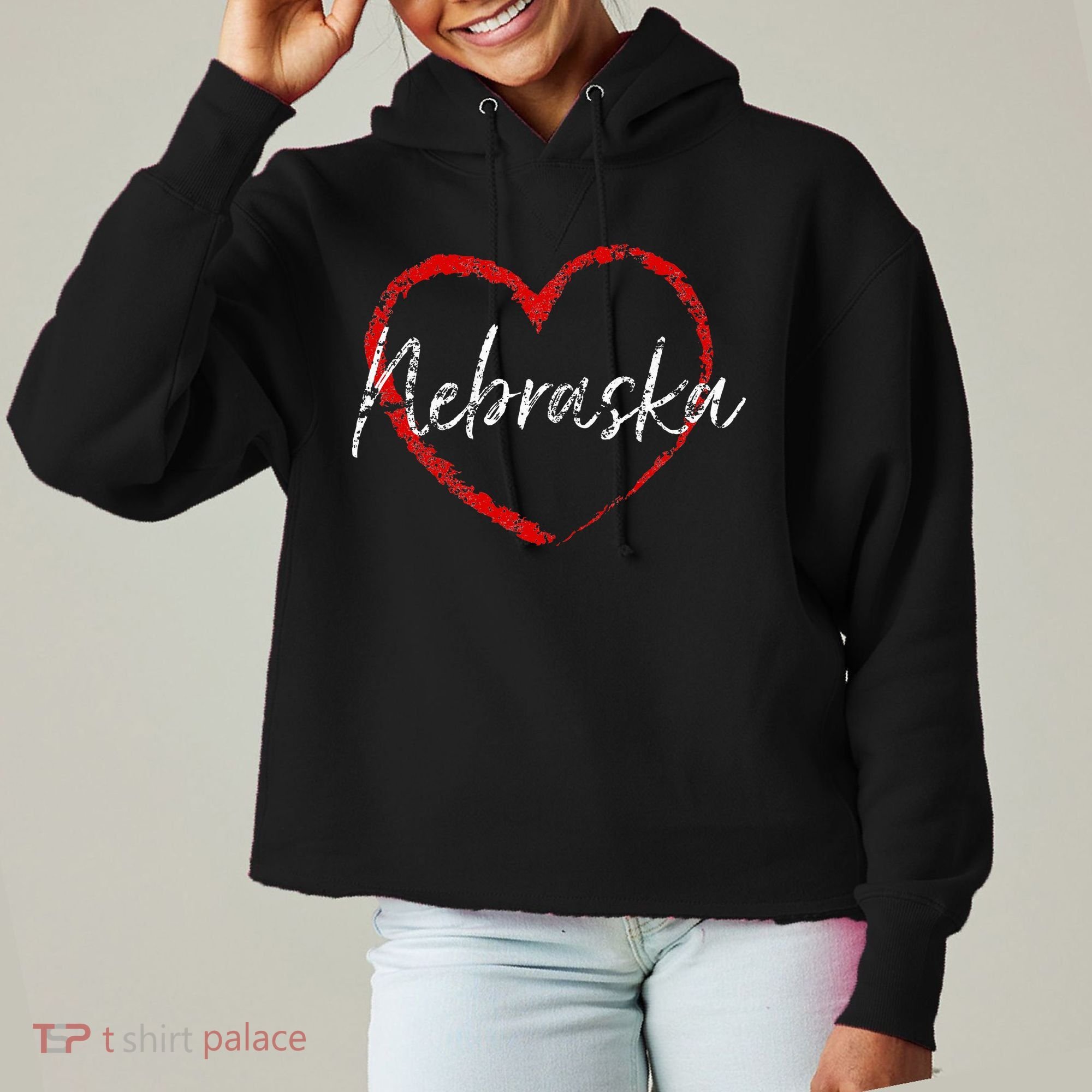 Nebraska Heart Cute Ladies Mom Gift Ladies Heavyweight Boxy Pullover Hoodie