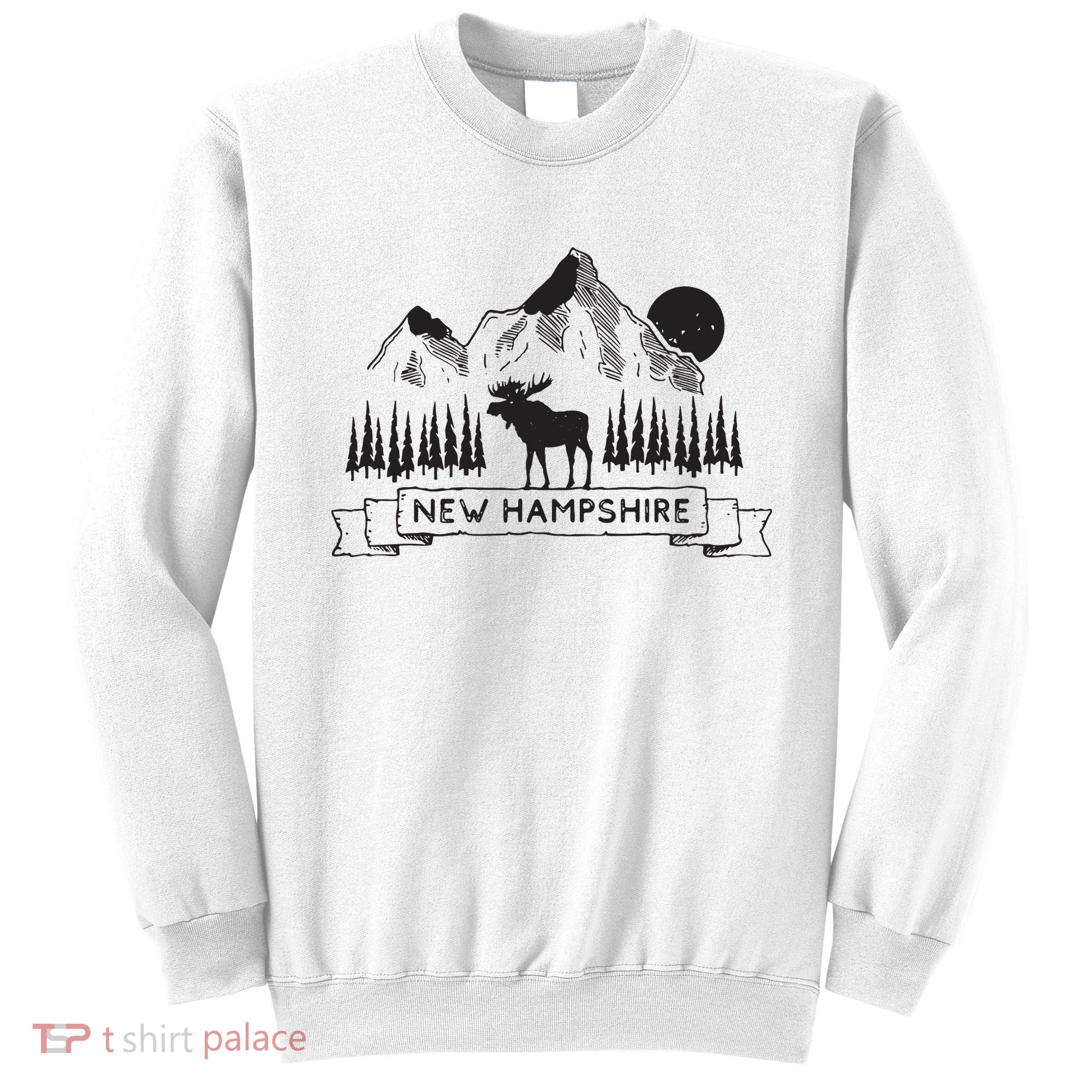New Hampshire Mountain Moose Cool New Hampshire Gift Sweatshirt
