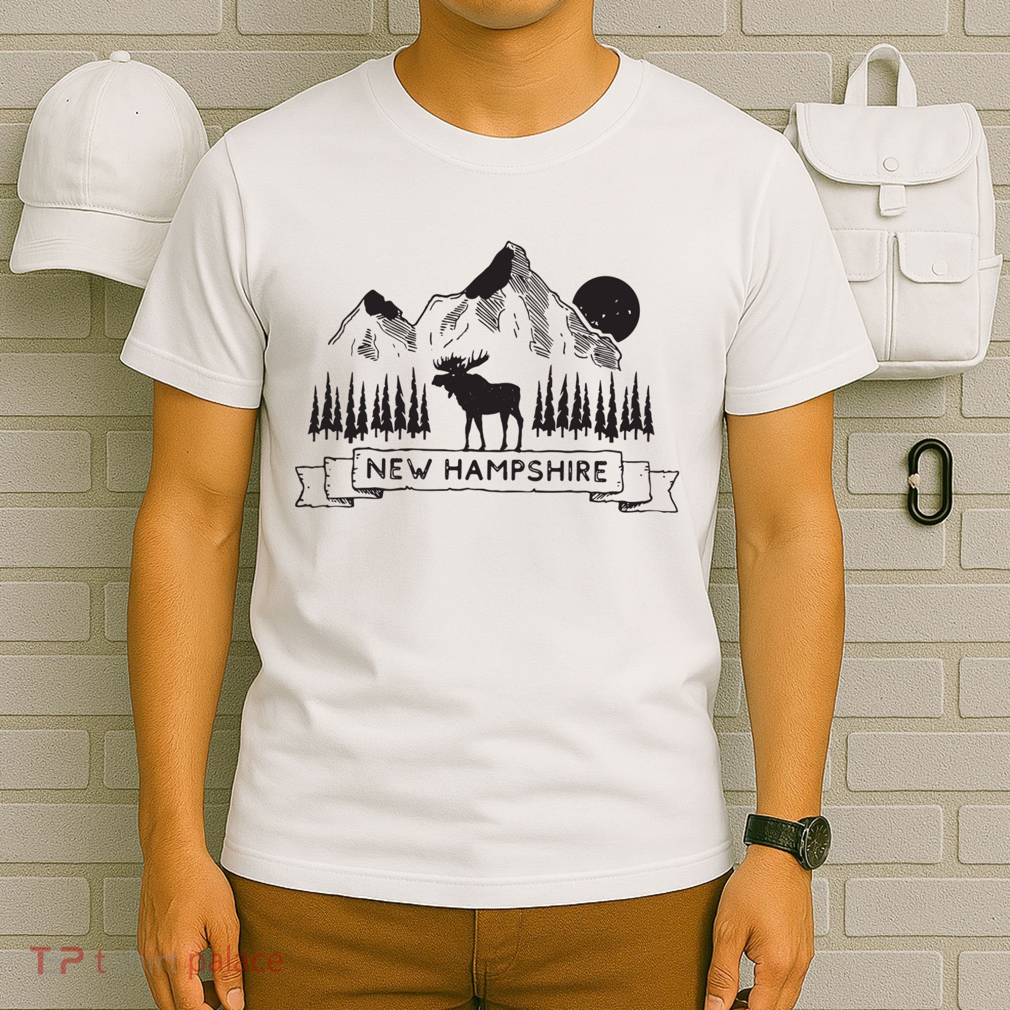 New Hampshire Mountain Moose Cool New Hampshire Gift T-Shirt