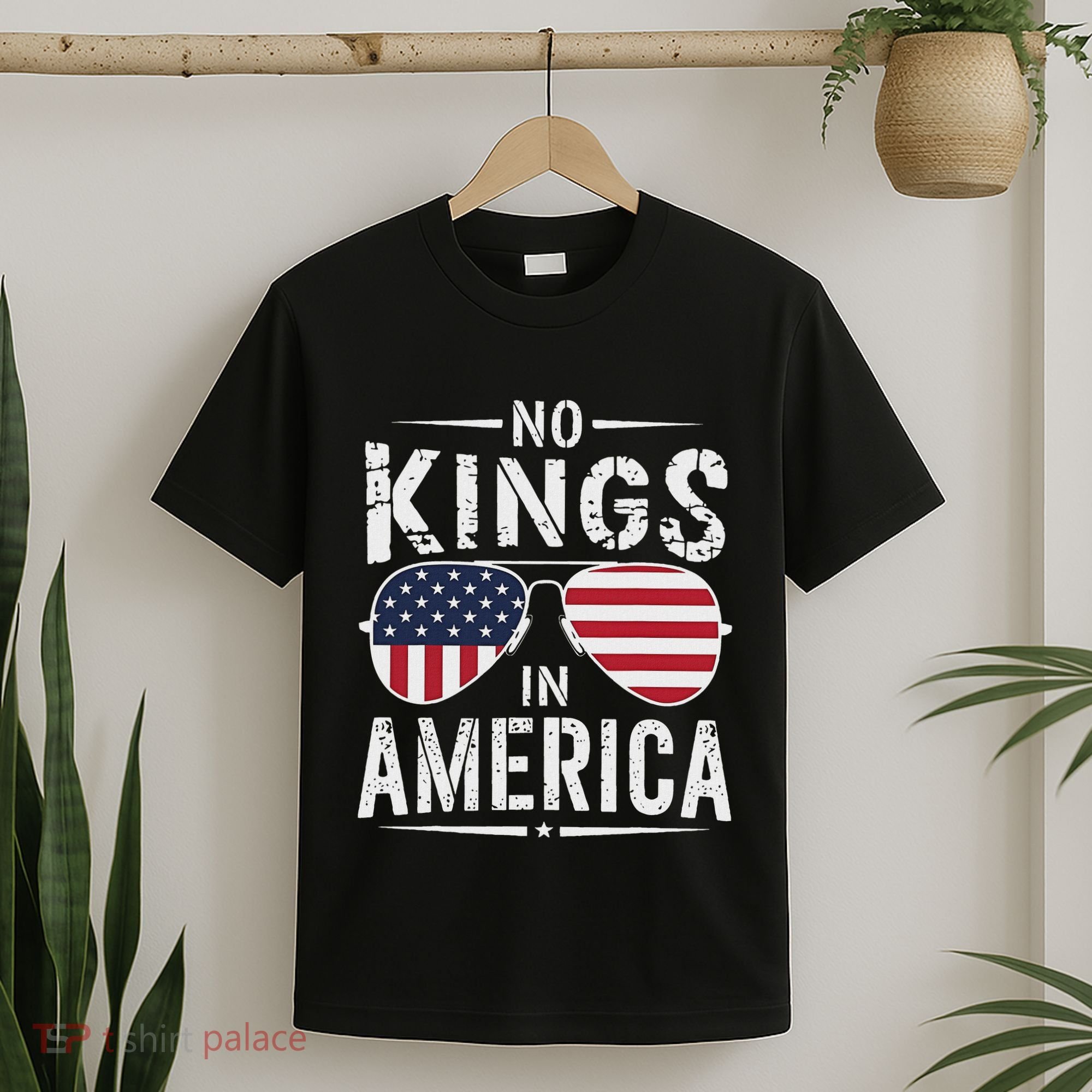 No Kings In America Sunglasses Us Flag Funny Anti Trump T-Shirt