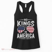 No Kings In America Sunglasses Us Flag Funny Anti Trump Women's Tank Top thumb 0