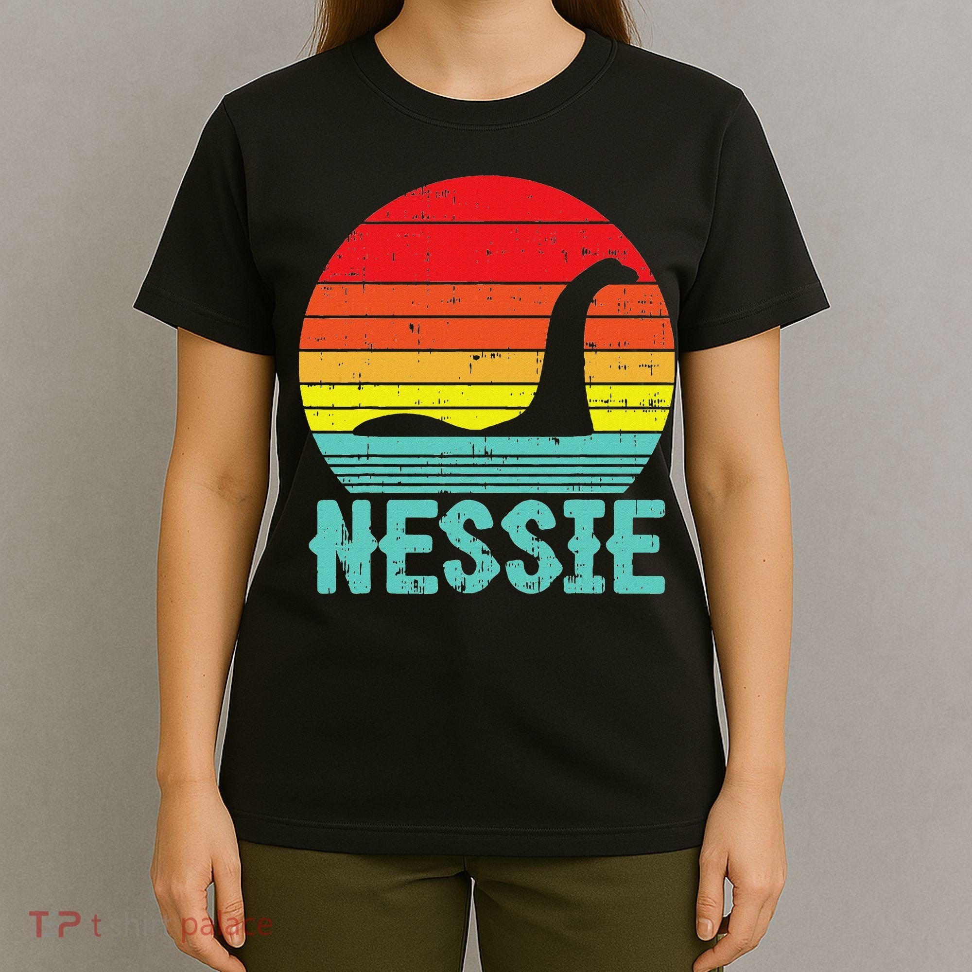 Nessie Loch Ness Monster Retro Nessy Animal Lover T-Shirt