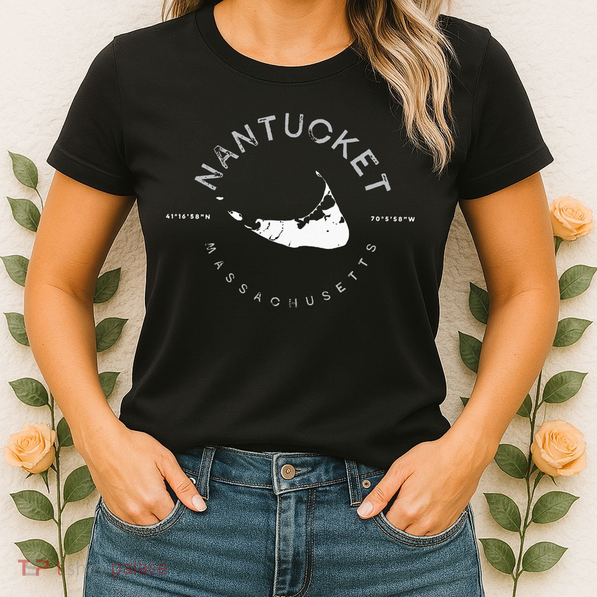 Nantucket Massachusetts Graphic Women's T-Shirt