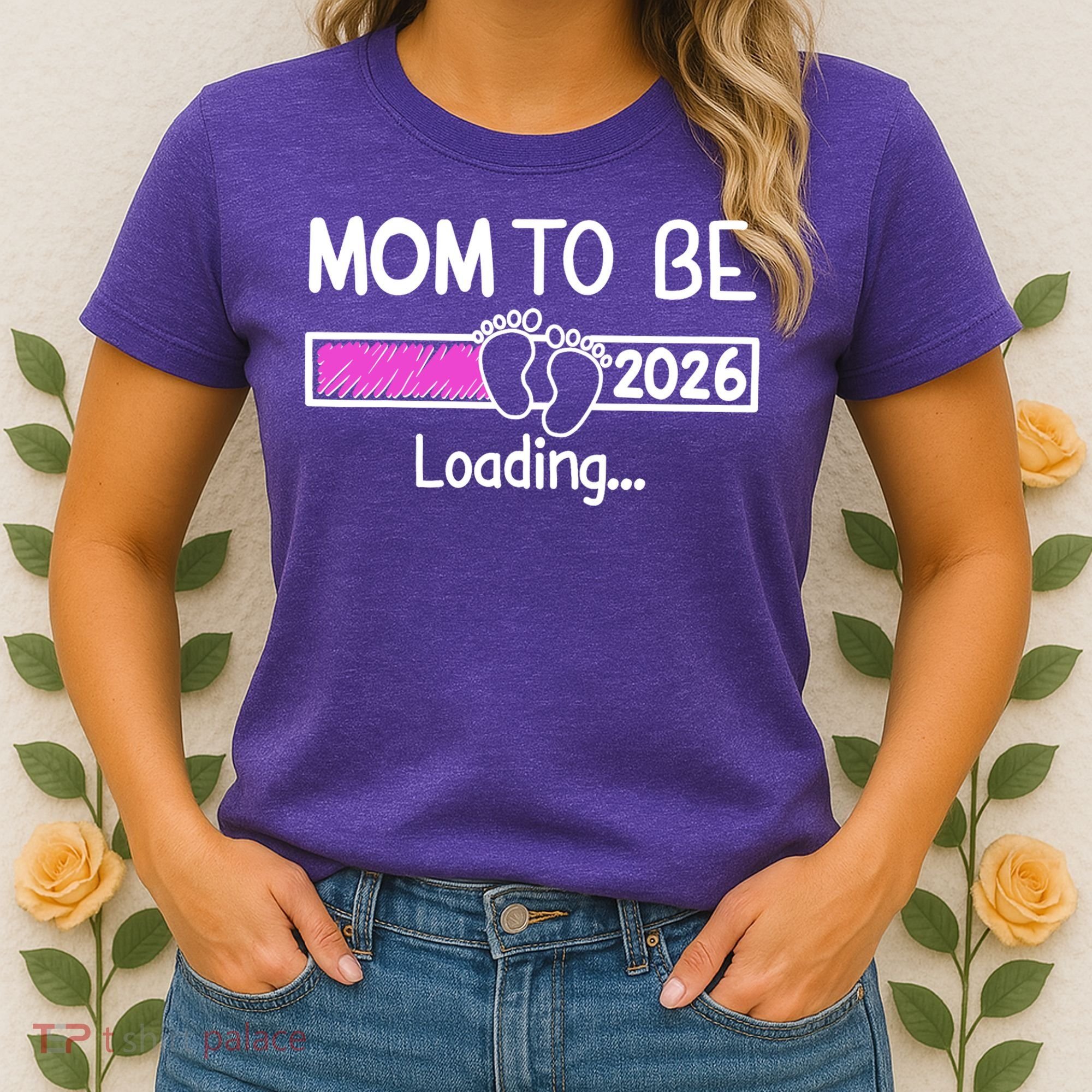 New Mom To Be 2026 Loading Women's T-Shirt