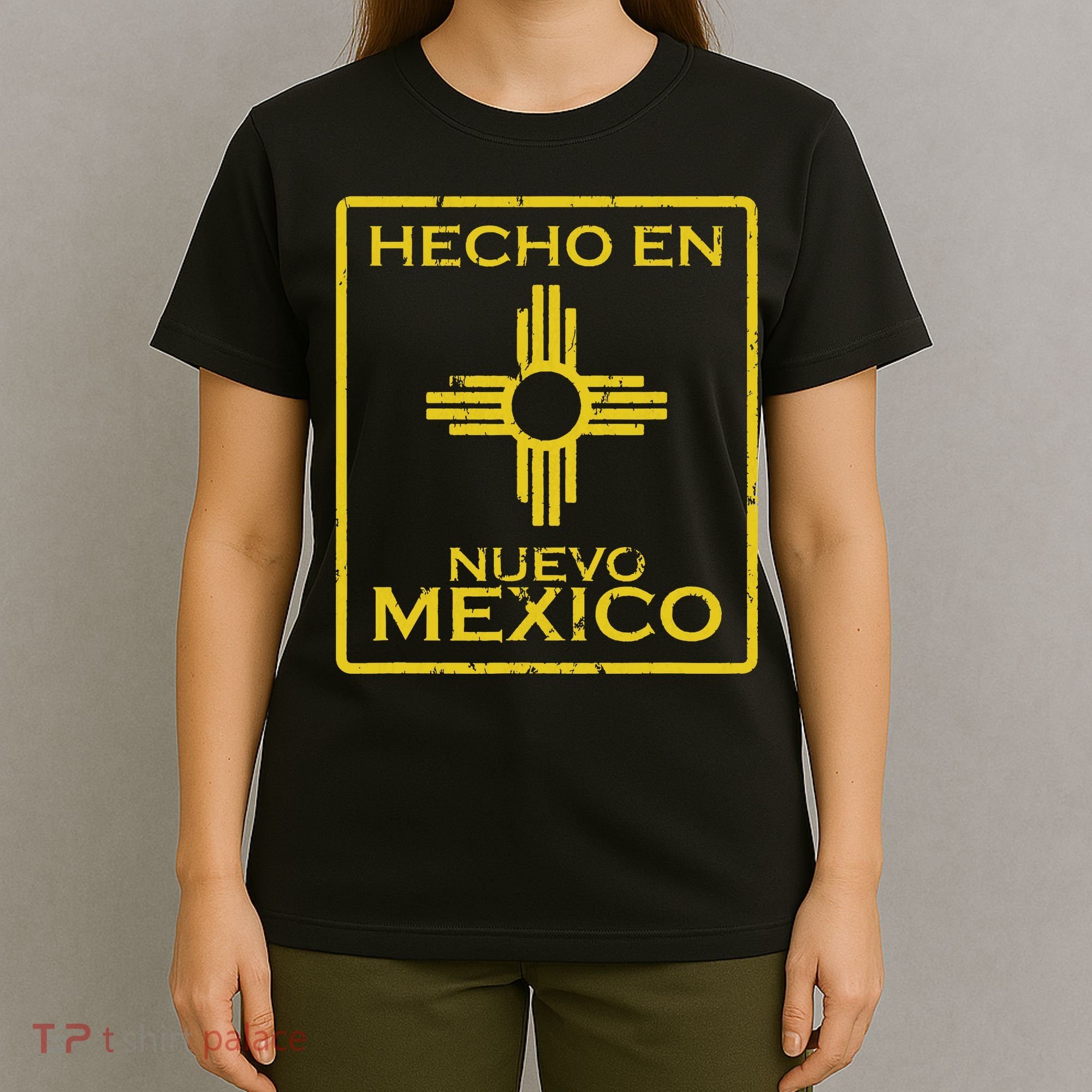 New Mexico Zia Symbol Distressed Hecho En New Mexico T-Shirt
