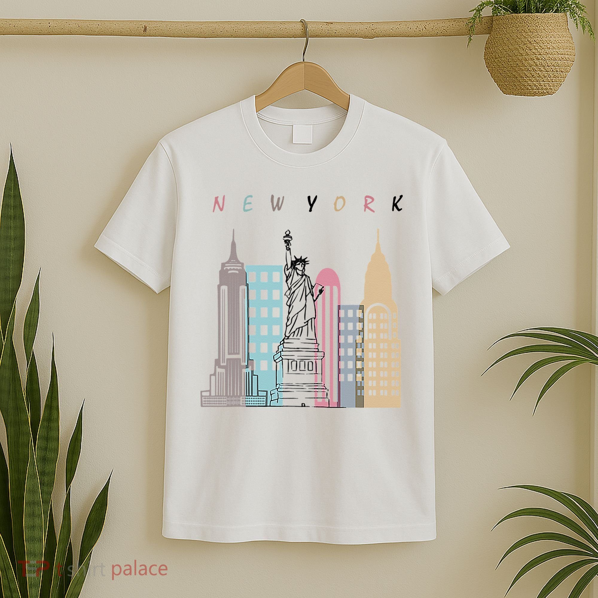 NYC New York City Manhattan skylines statue of liberty T-Shirt