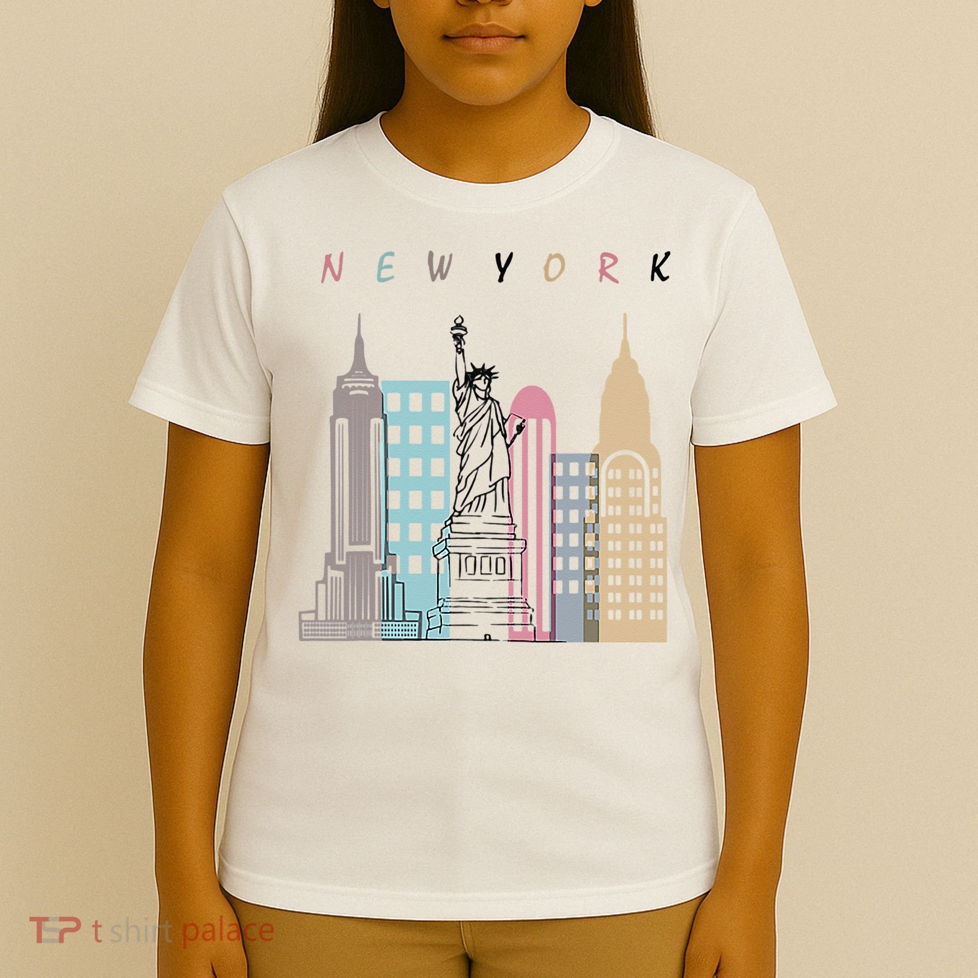 NYC New York City Manhattan skylines statue of liberty T-Shirt