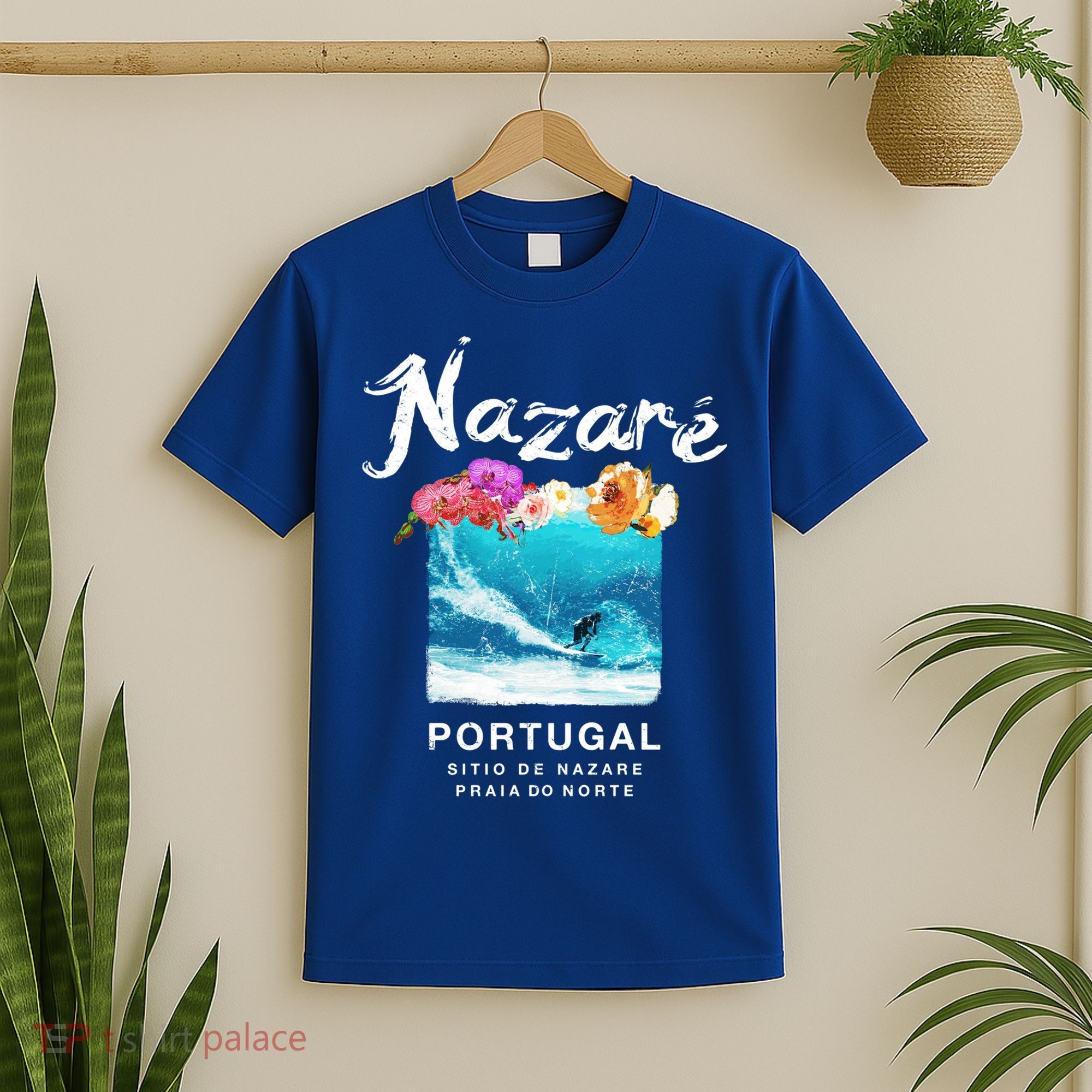 Nazare Portugal Vintage Surfing Cute Gift T-Shirt