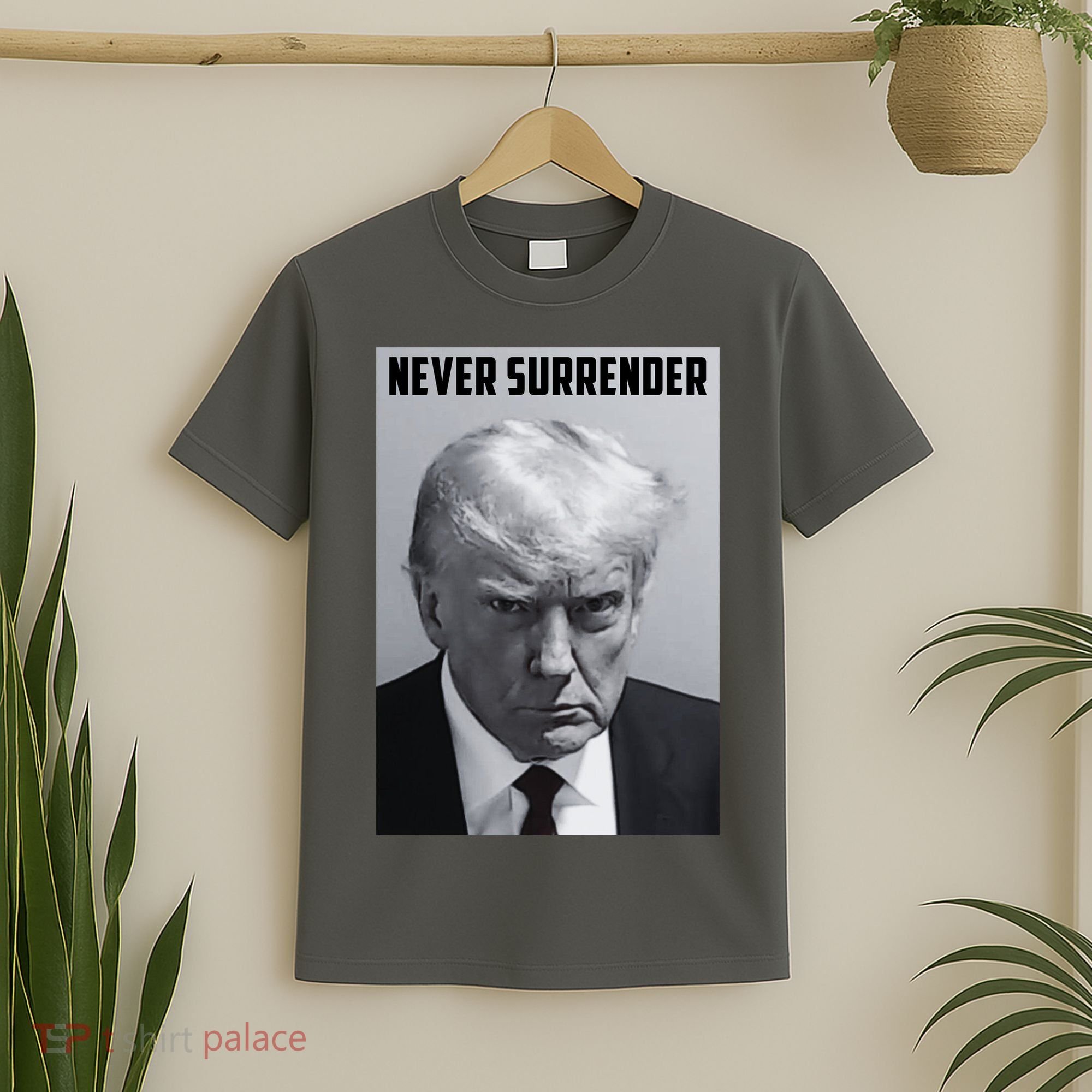 Never Surrender Donald Trump Mugshot T-Shirt