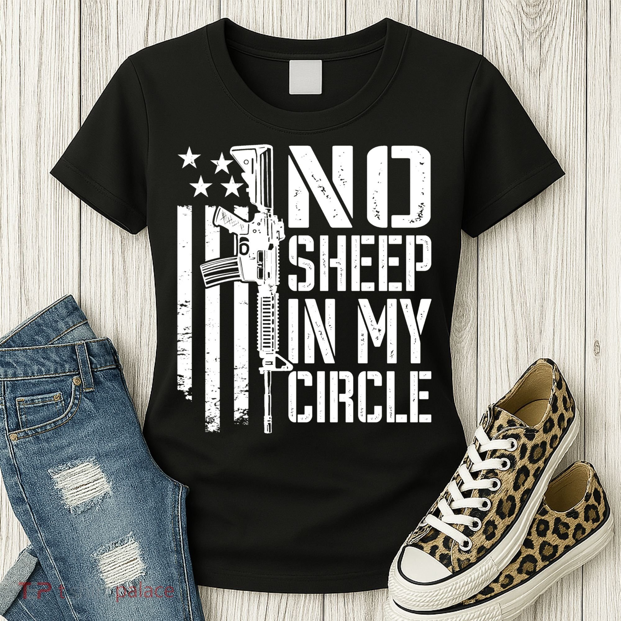 No Sheep In My Circle Gift Funny Camo Pro Gun 2nd Amendment Gift Women's T-Shirt