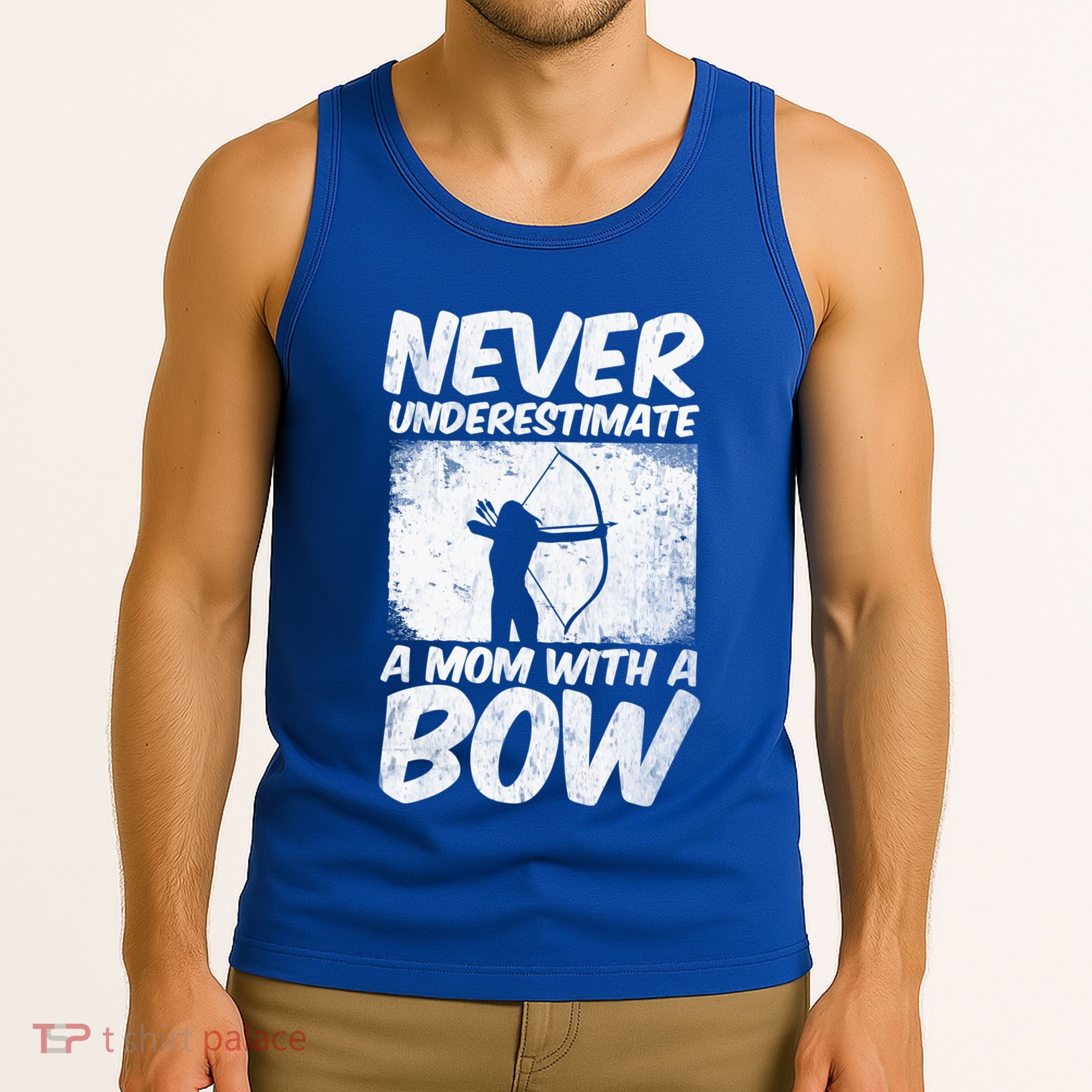 Never Underestimate A Mom With A Bowhunting Arrows Archery Gift Tank Top