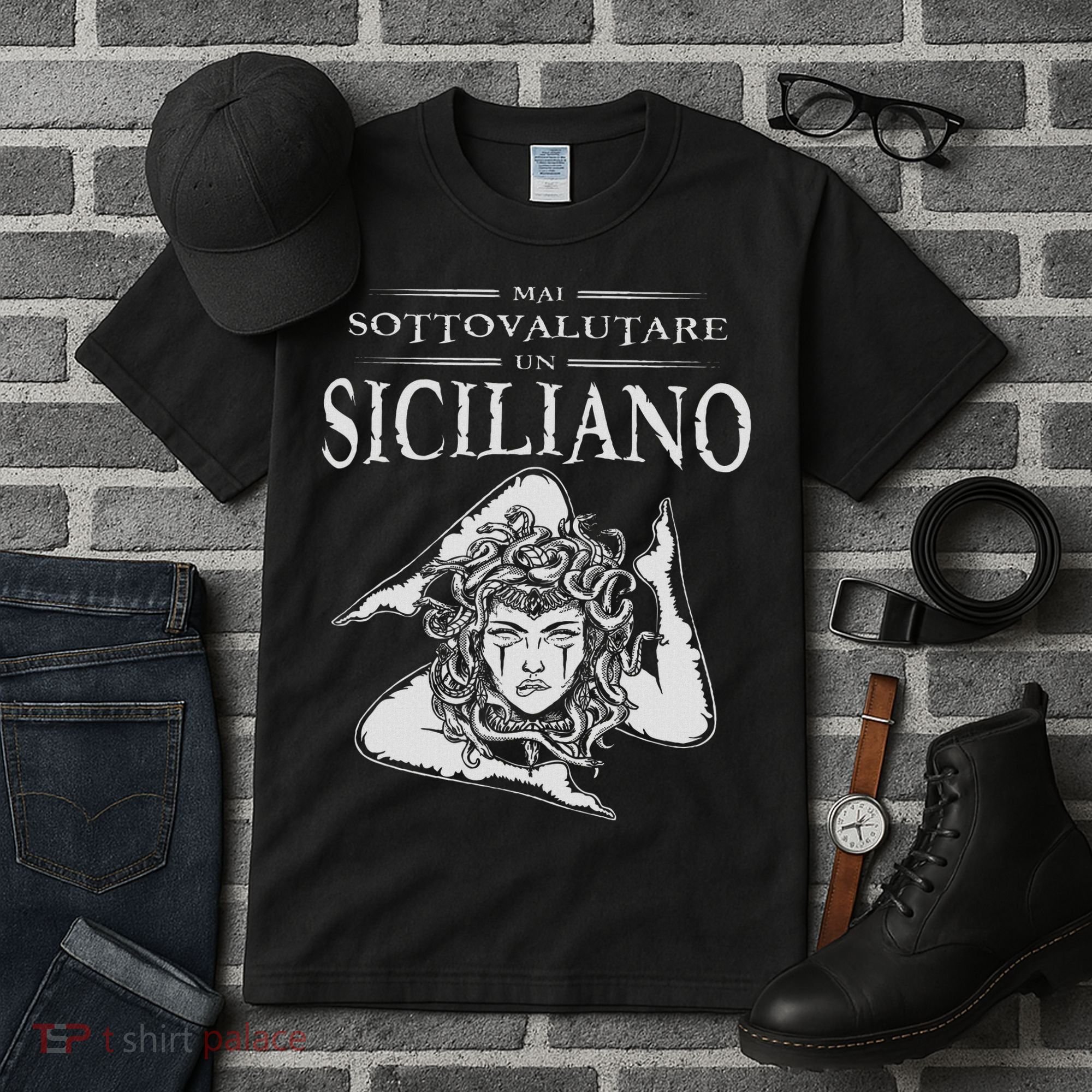 Never Underestimate A Sicilian Trinacria Sicilia Heraldik Tall T-Shirt