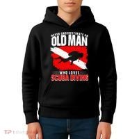 Never Underestimate An Old Man Diver Gift Scuba Diving Kids Hoodie thumb 4