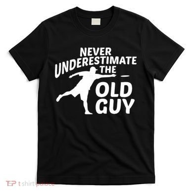 Never Underestimate The Old Guy Retron Vintage Disc Golf T-Shirt