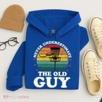 Never Underestimate The Old Guy Funny Disc Golf Frisbee Gift Hoodie thumb 4