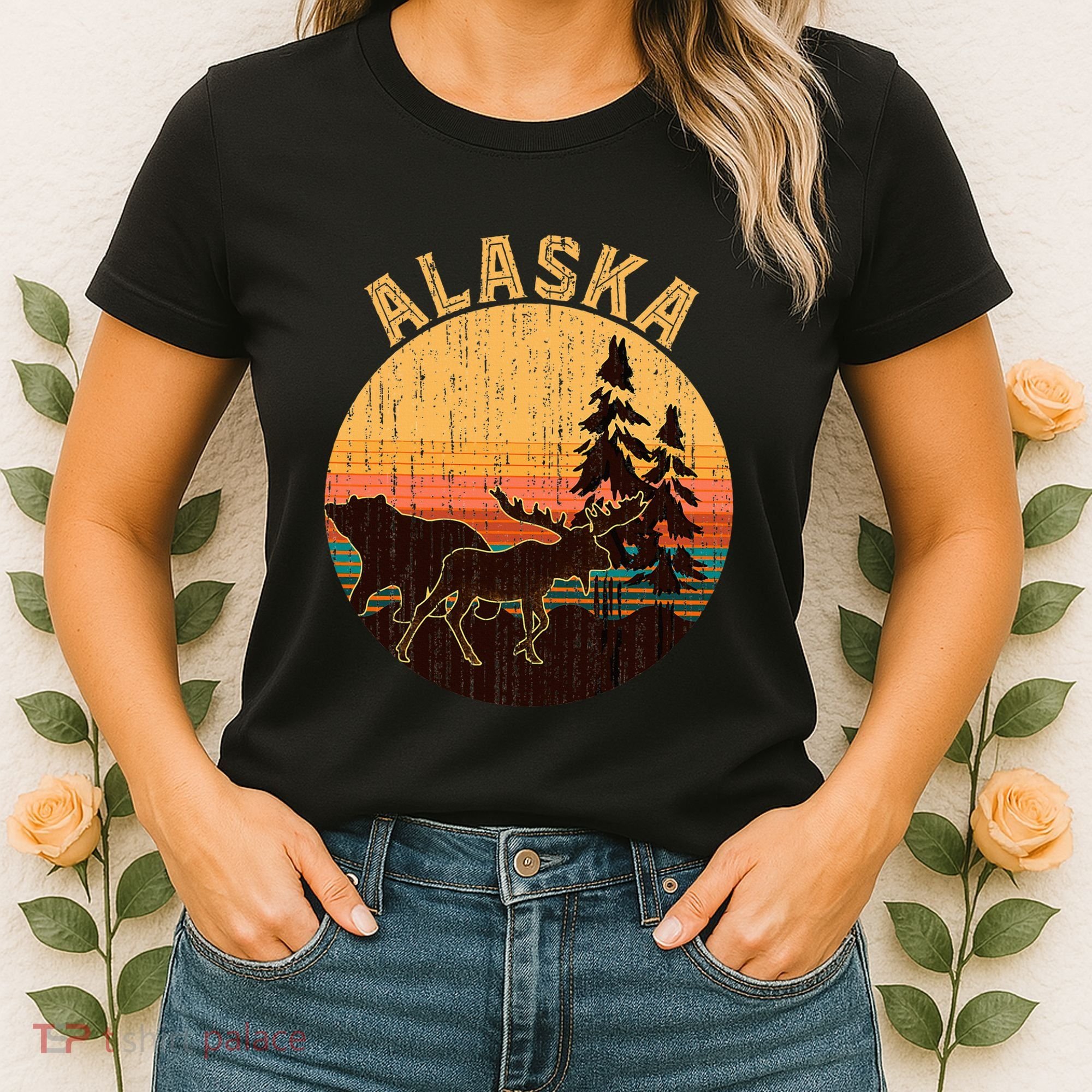 Nature Willdife Bear Moose Alaskan Animal Forest Alaska Women's T-Shirt