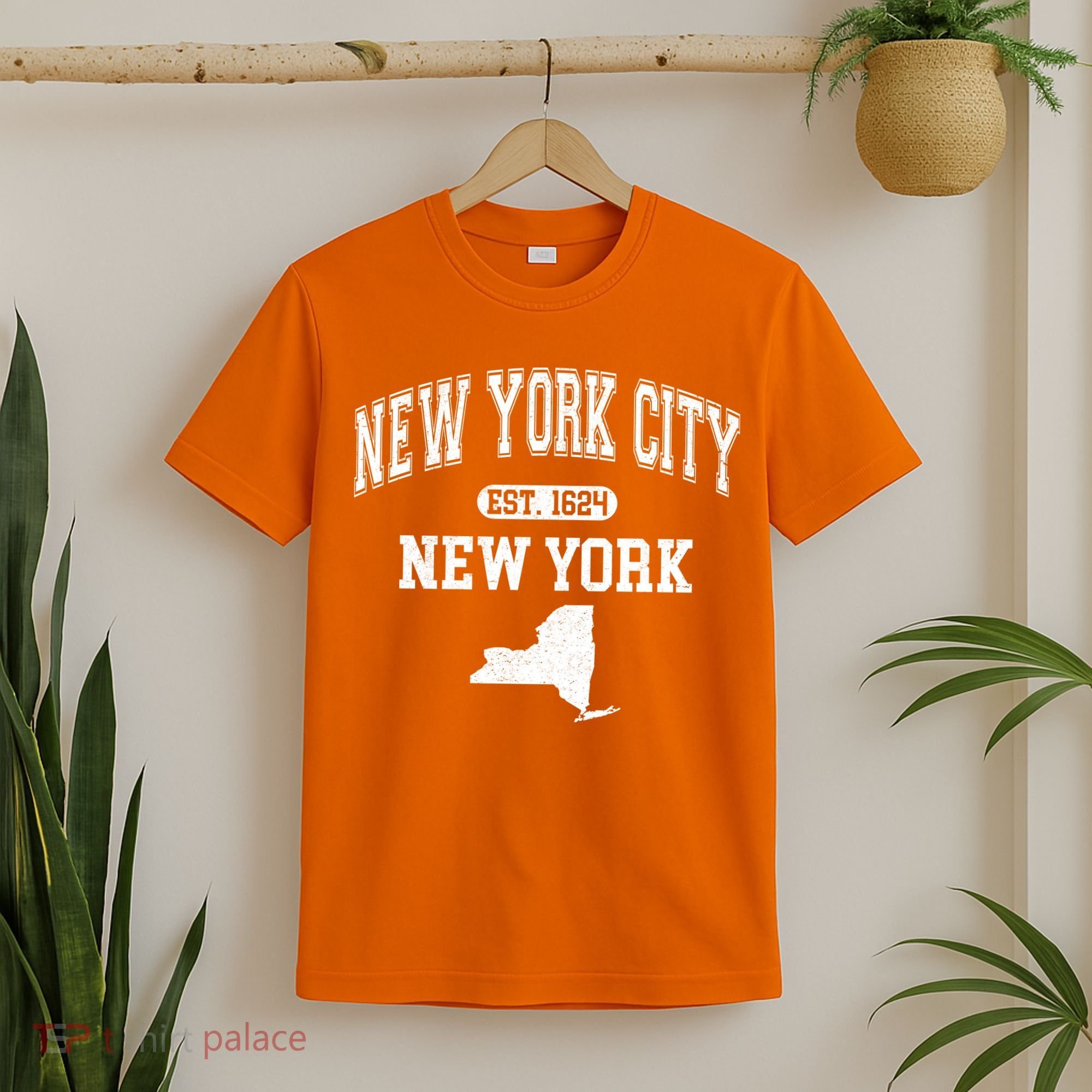 New York City New York Est 1624 Varsity T-Shirt